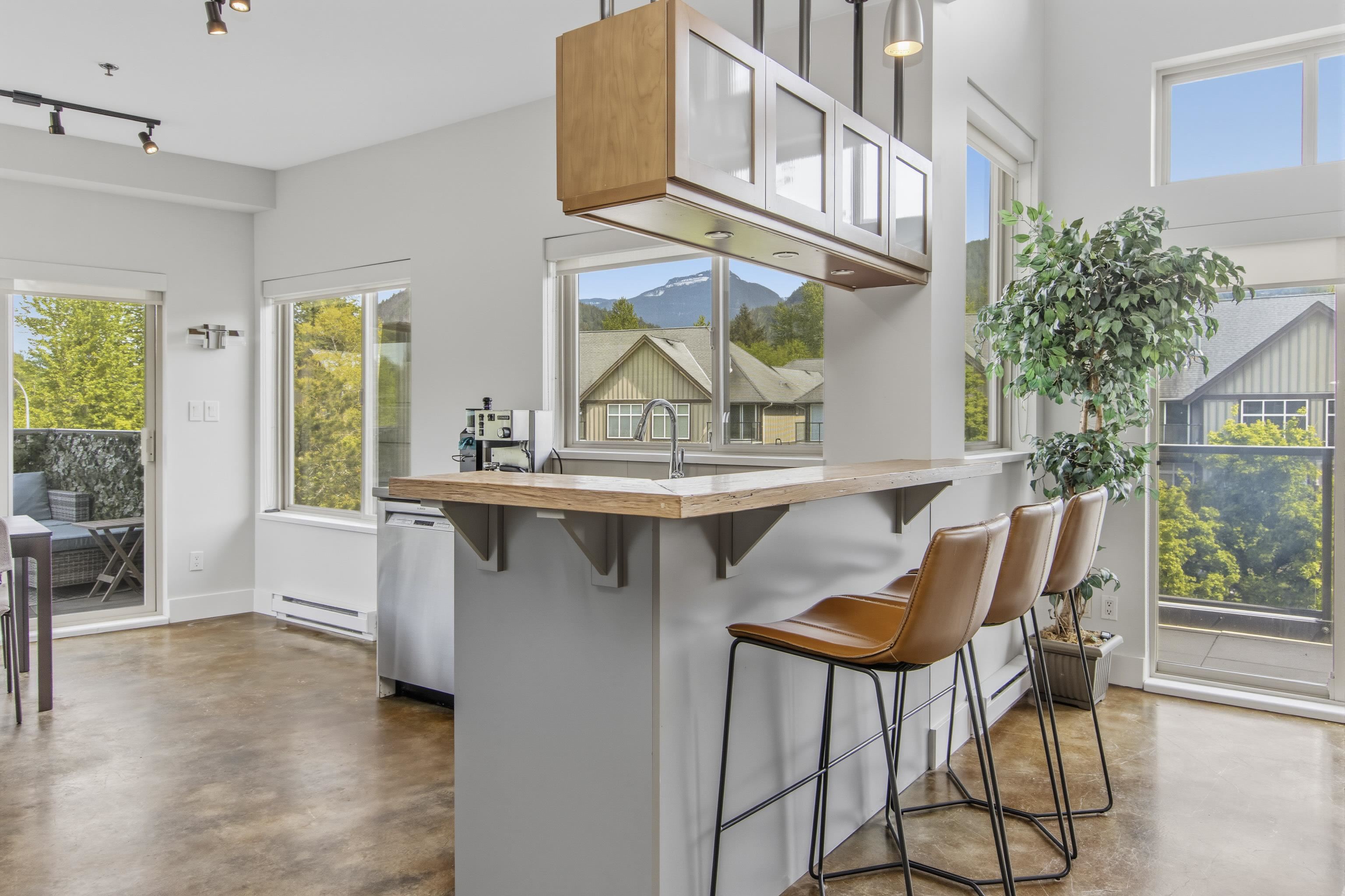 2 40775 TANTALUS ROAD