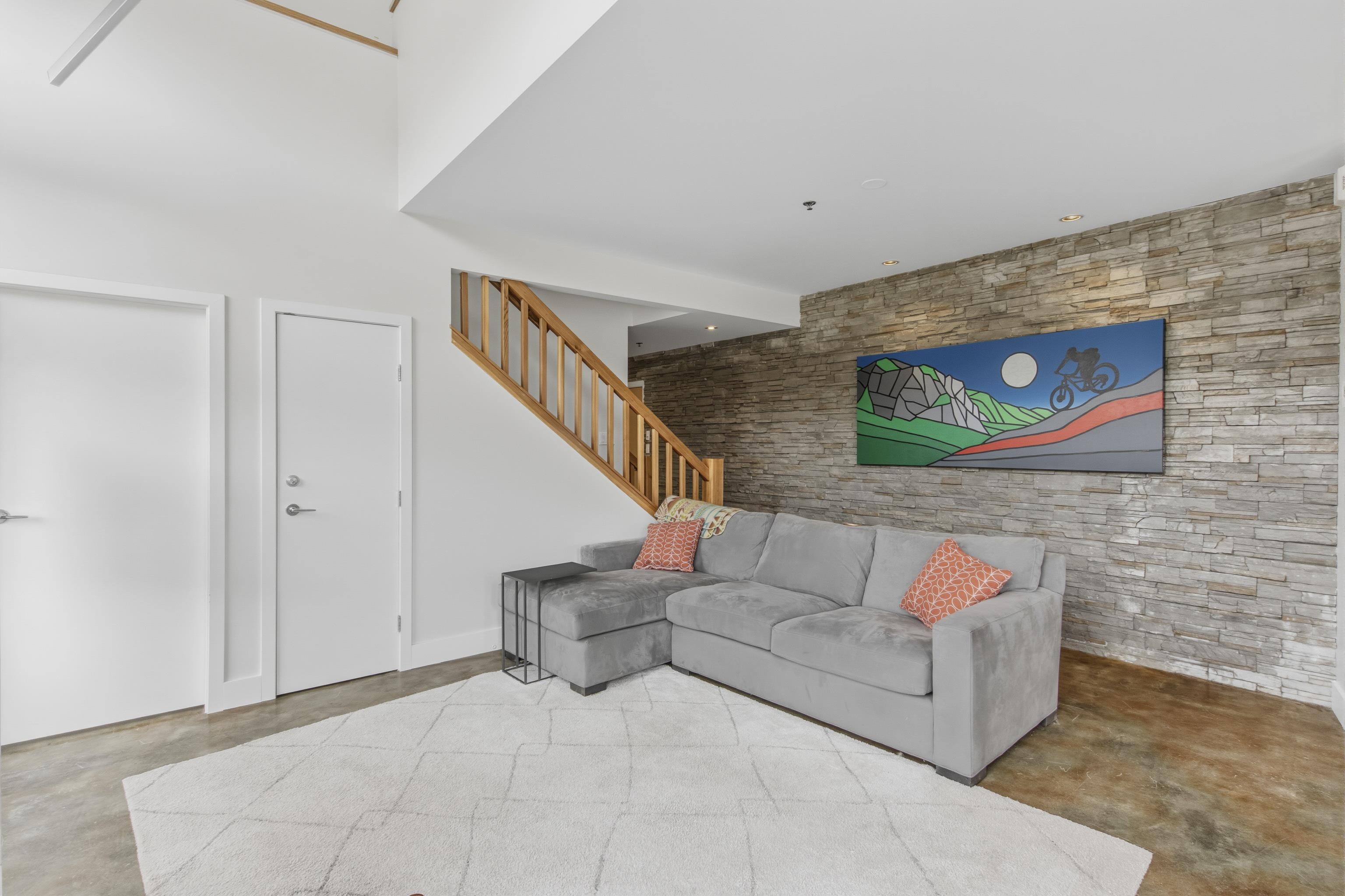 2 40775 TANTALUS ROAD