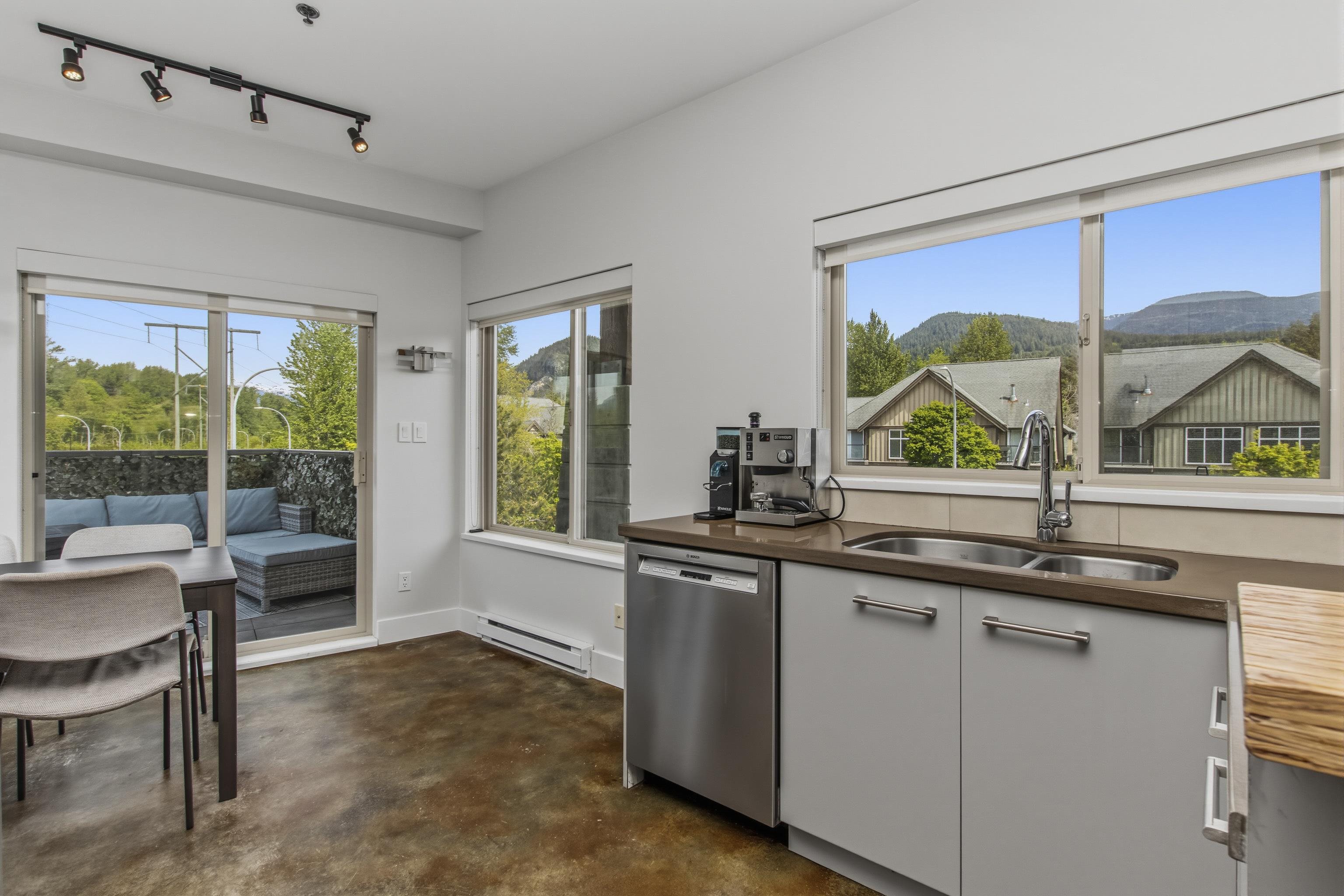 2 40775 TANTALUS ROAD