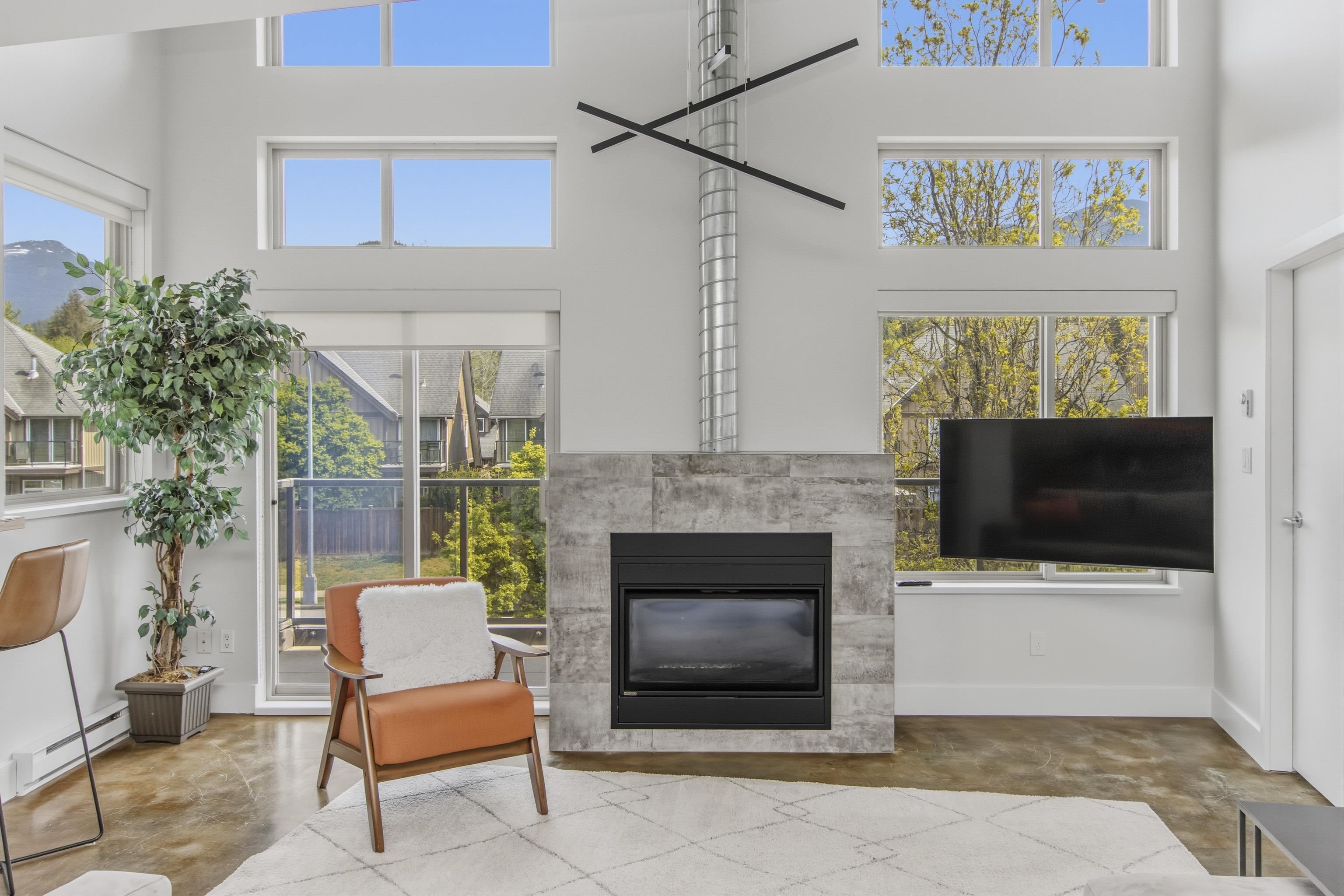 2 40775 TANTALUS ROAD