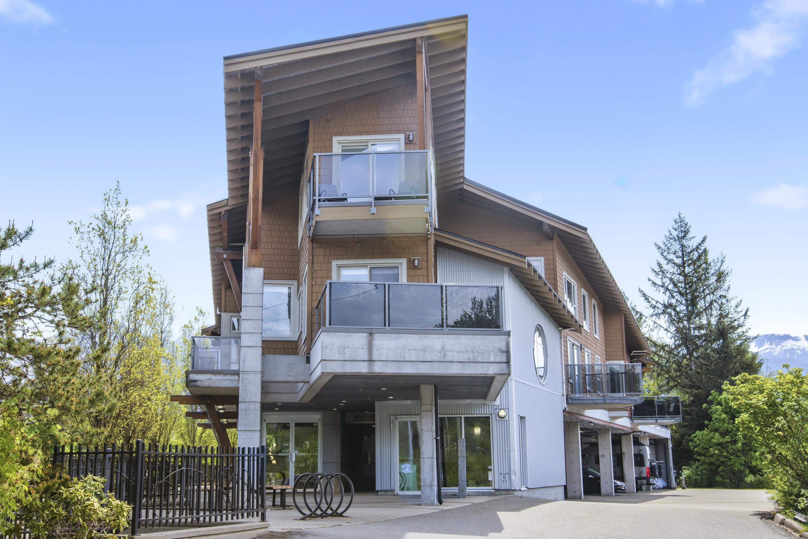 2 40775 TANTALUS ROAD