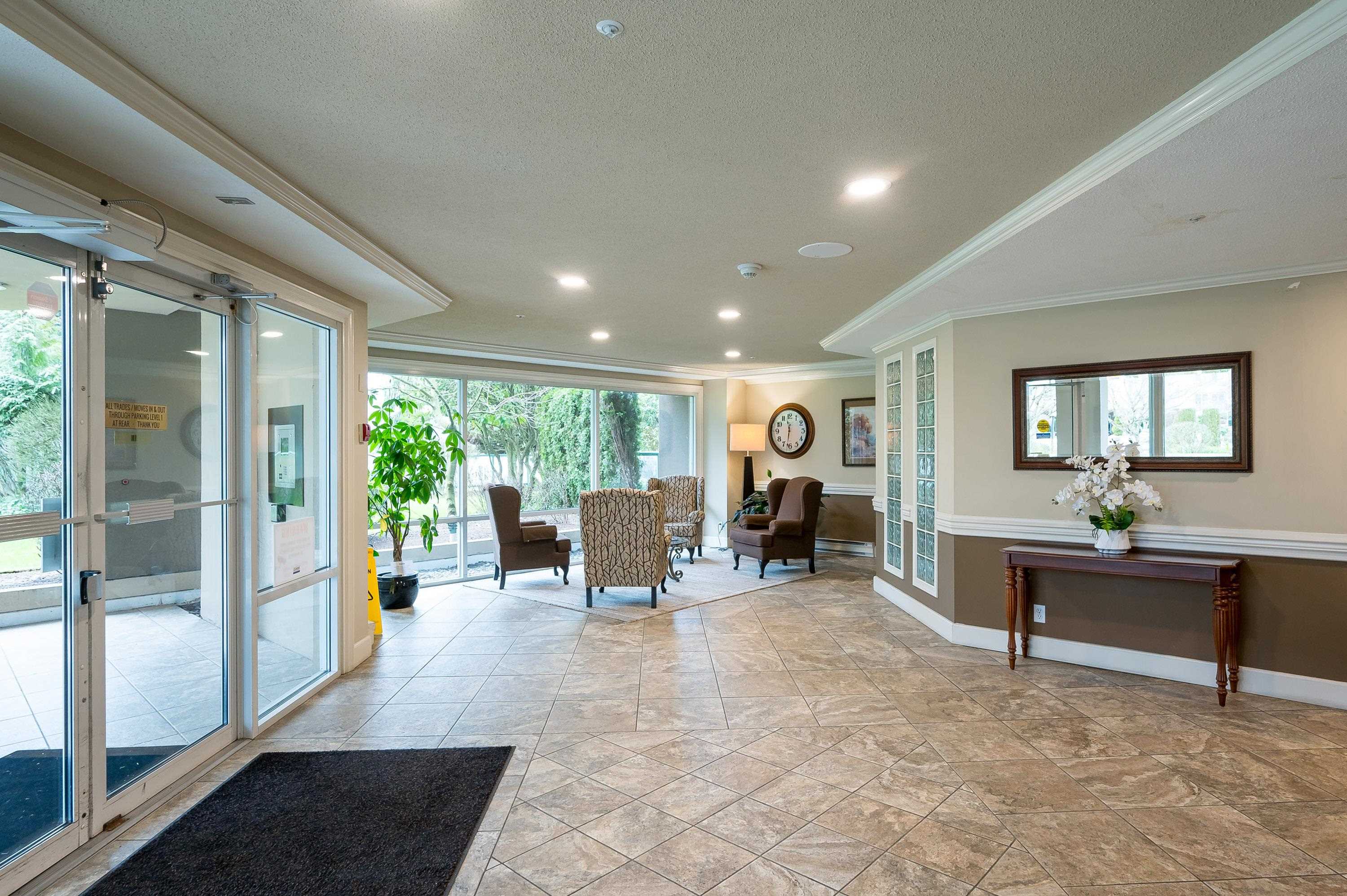102 3170 GLADWIN ROAD