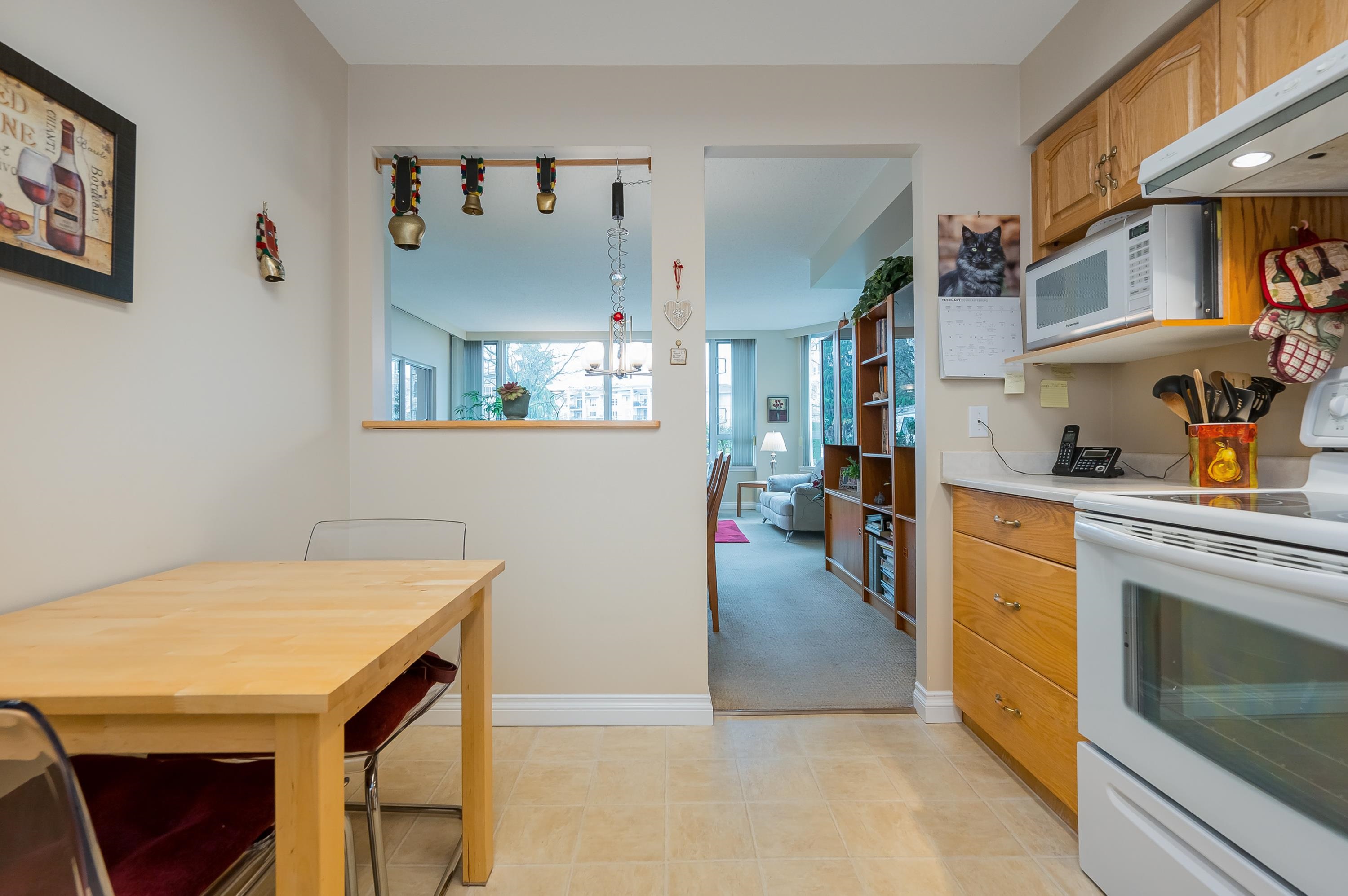 102 3170 GLADWIN ROAD