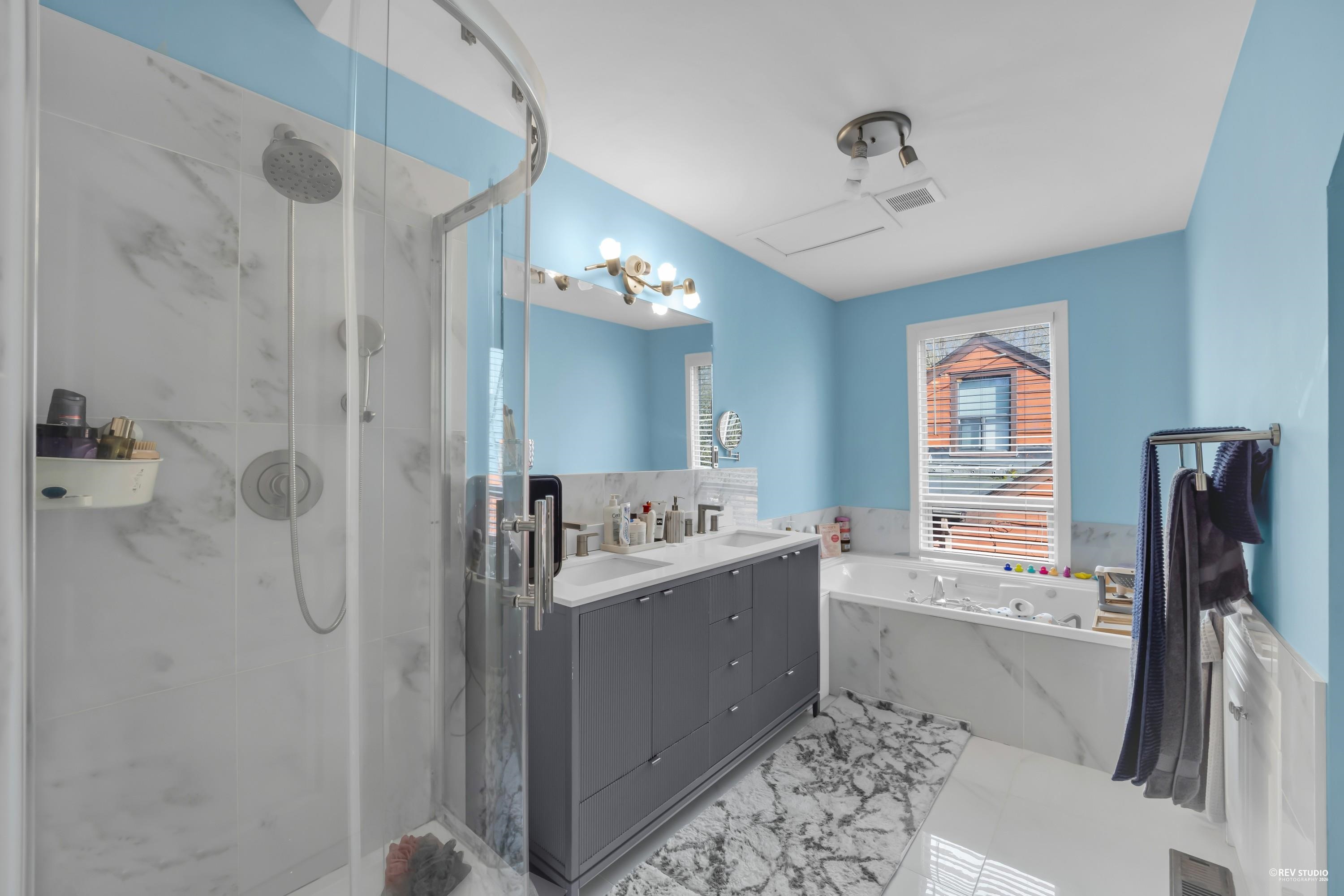 2240 DOUGLAS CRESCENT
