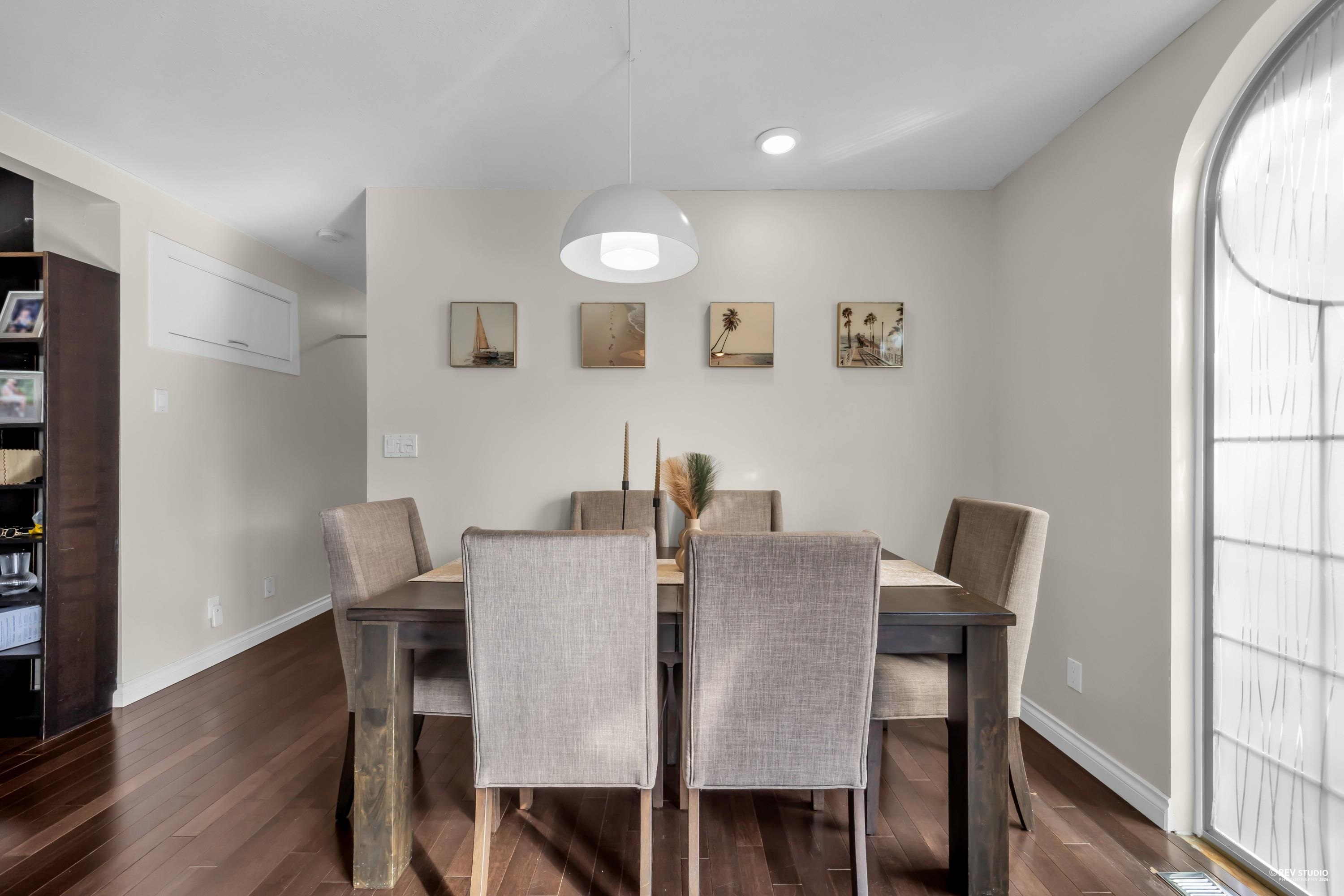 2240 DOUGLAS CRESCENT