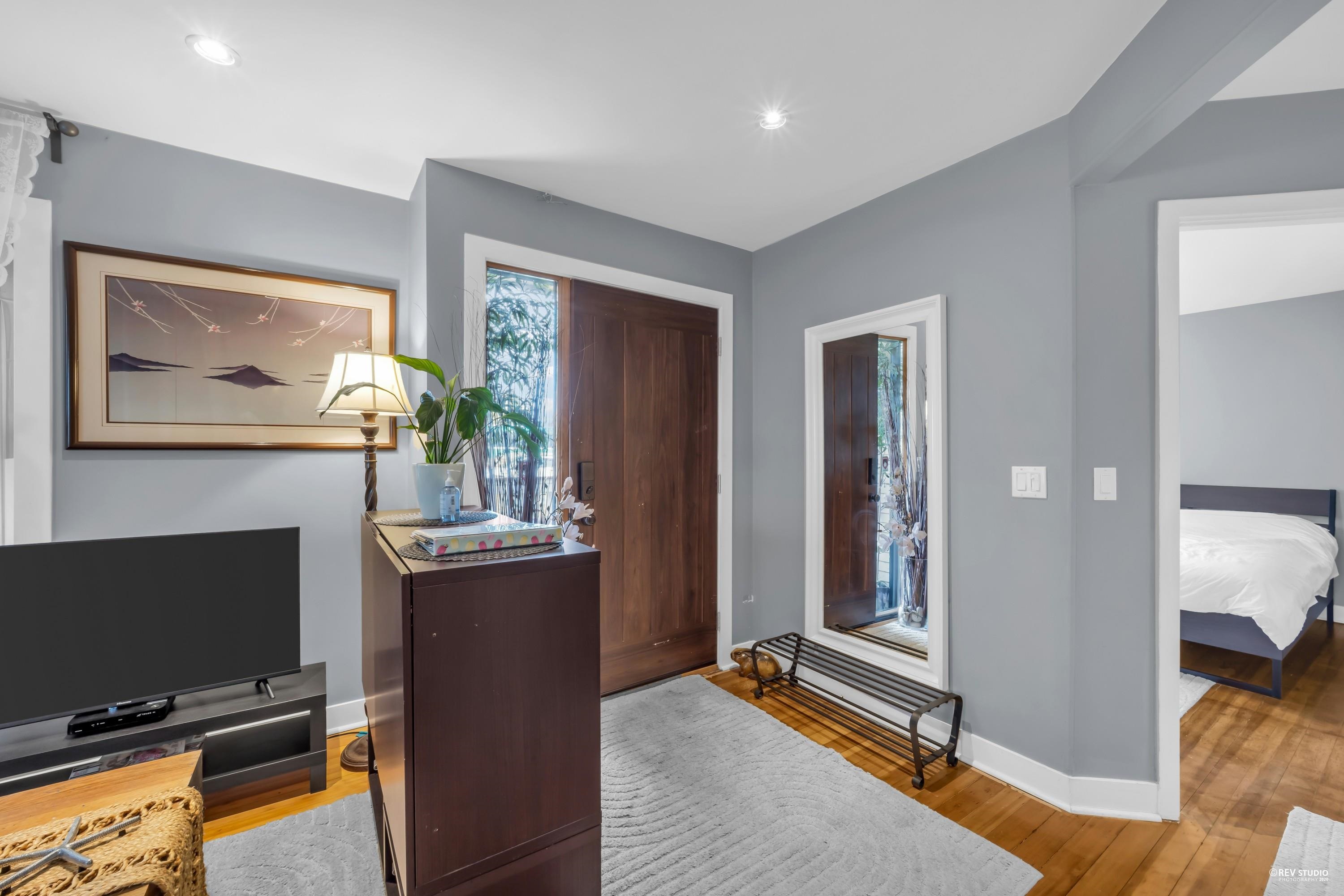 2240 DOUGLAS CRESCENT