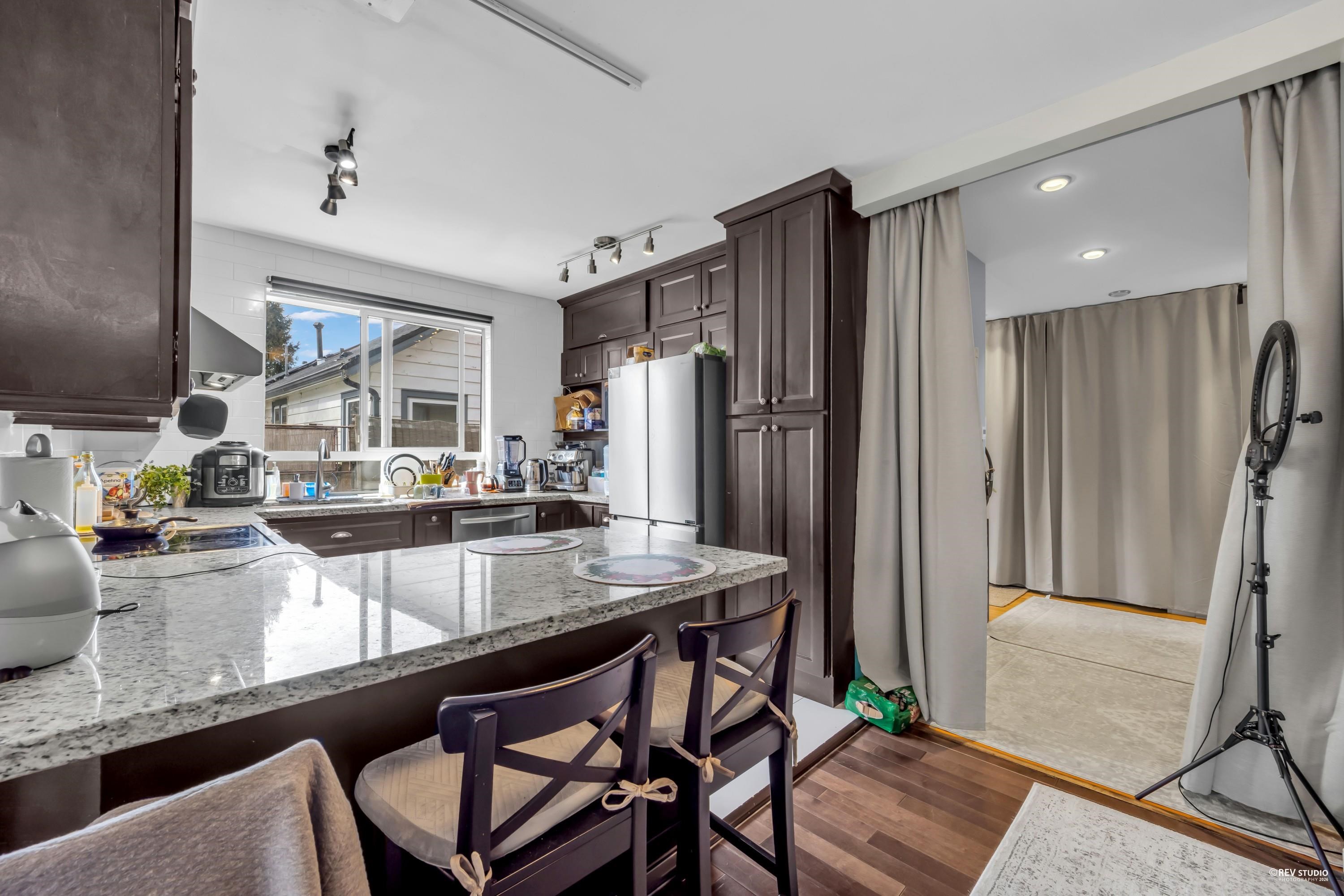 2240 DOUGLAS CRESCENT