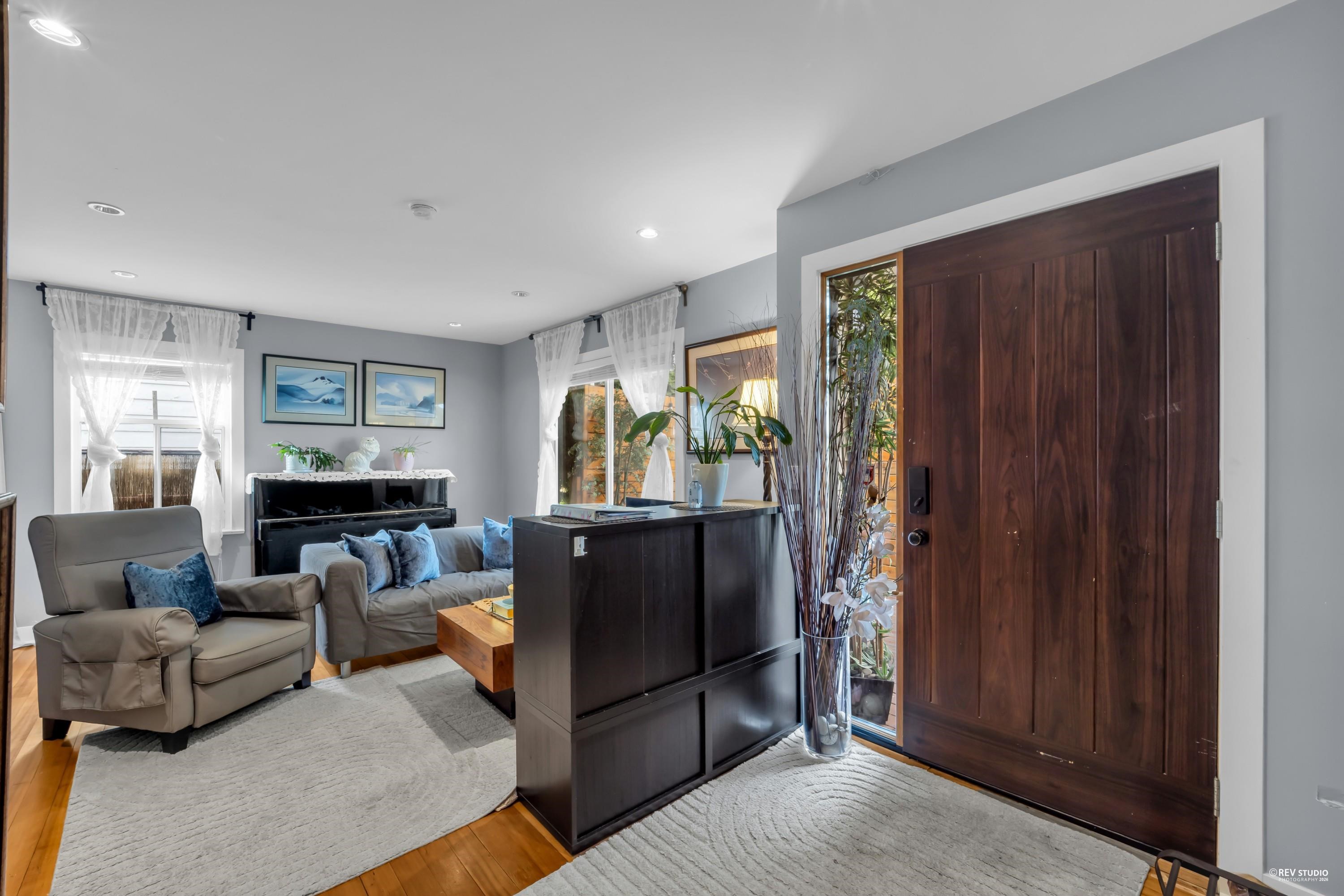 2240 DOUGLAS CRESCENT