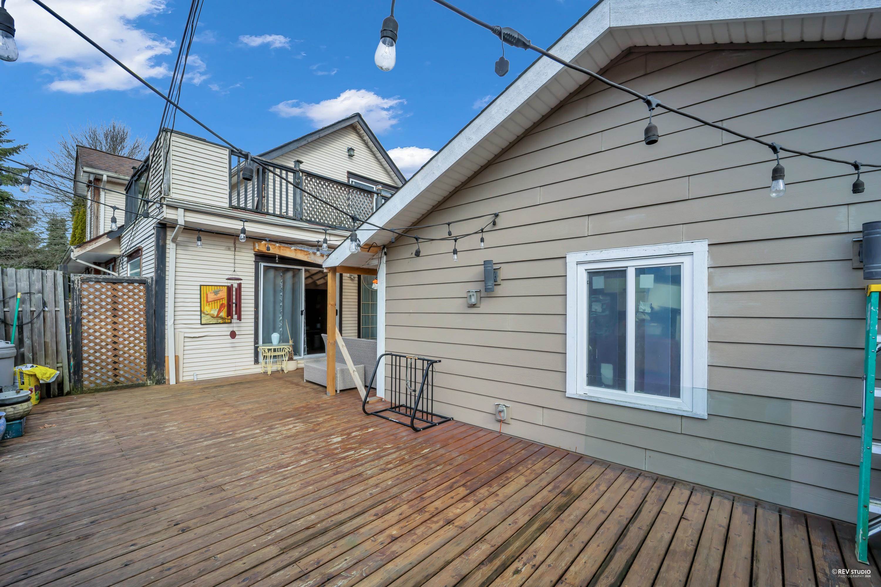 2240 DOUGLAS CRESCENT