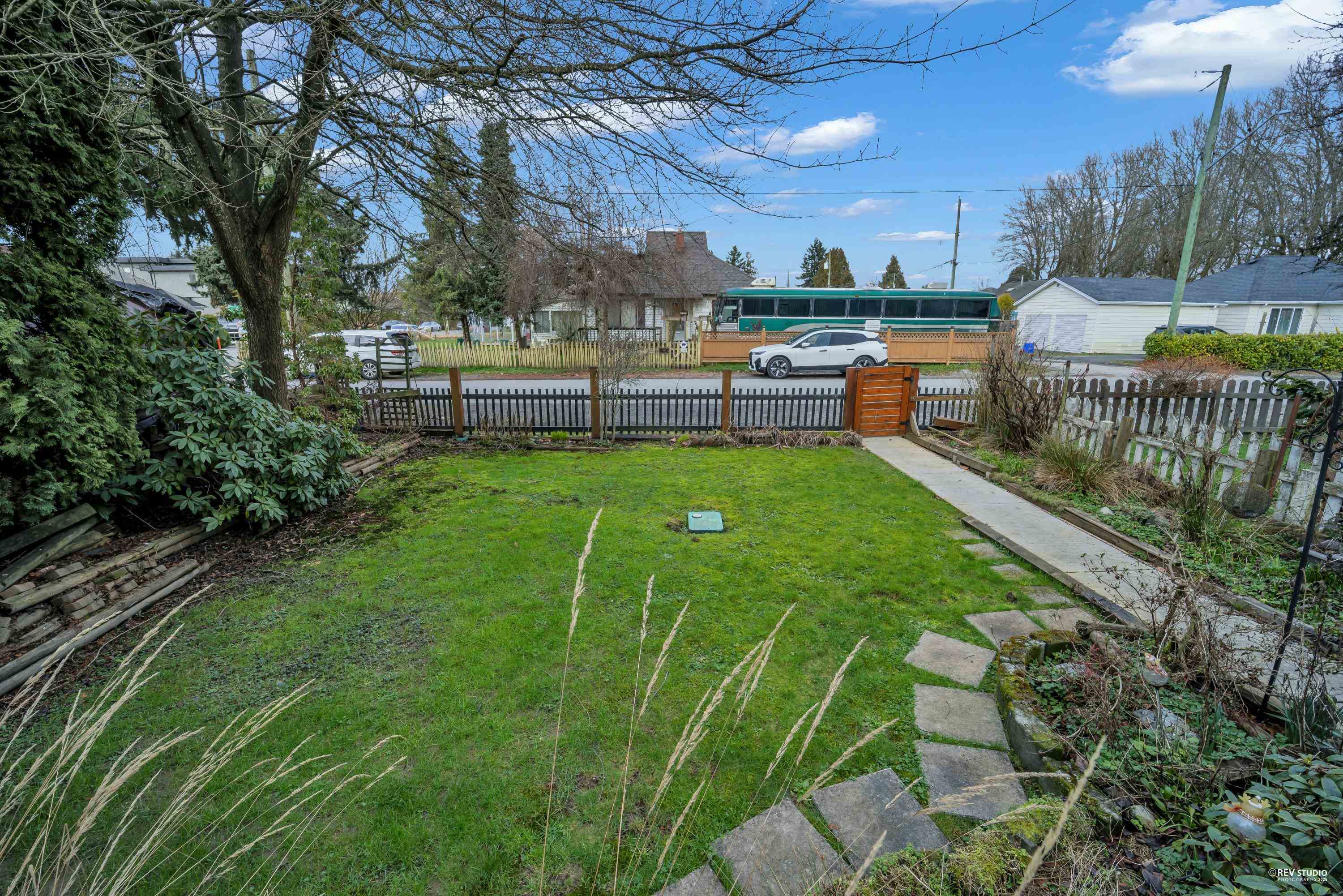 2240 DOUGLAS CRESCENT