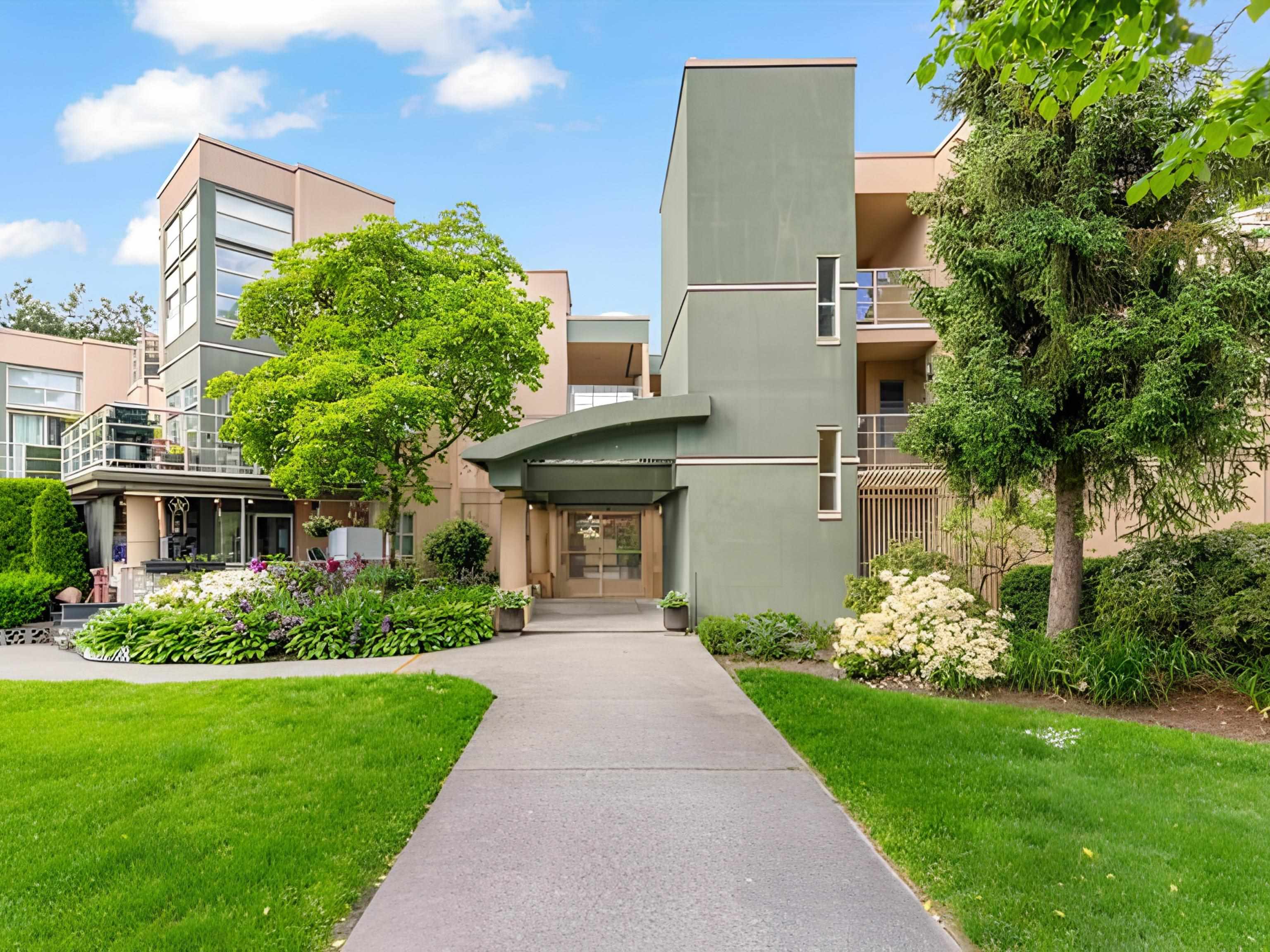 206 22277 122 AVENUE