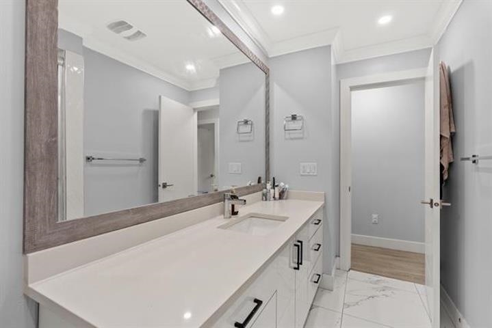 15077 86B AVENUE