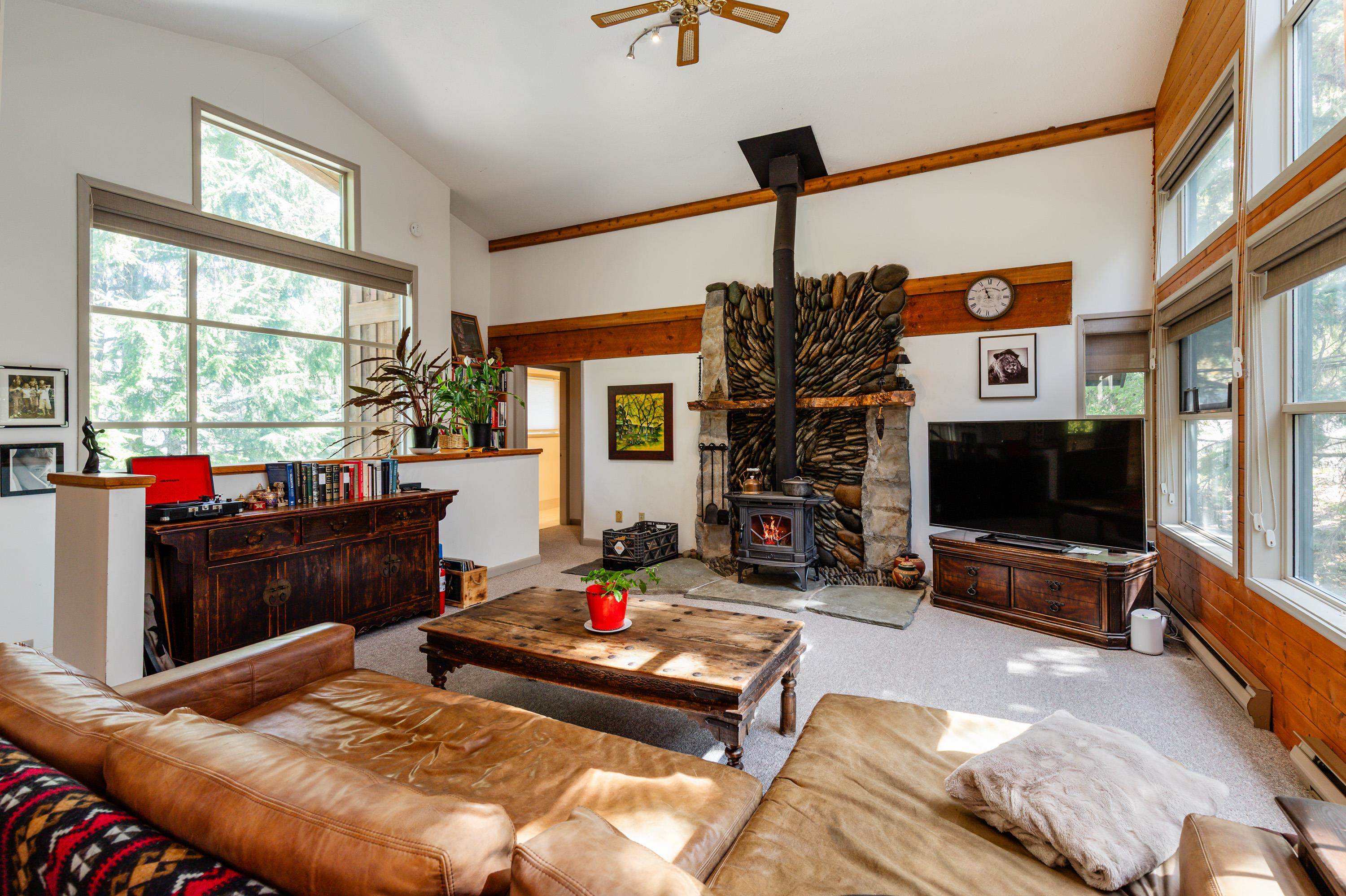 6250 EAGLE DRIVE