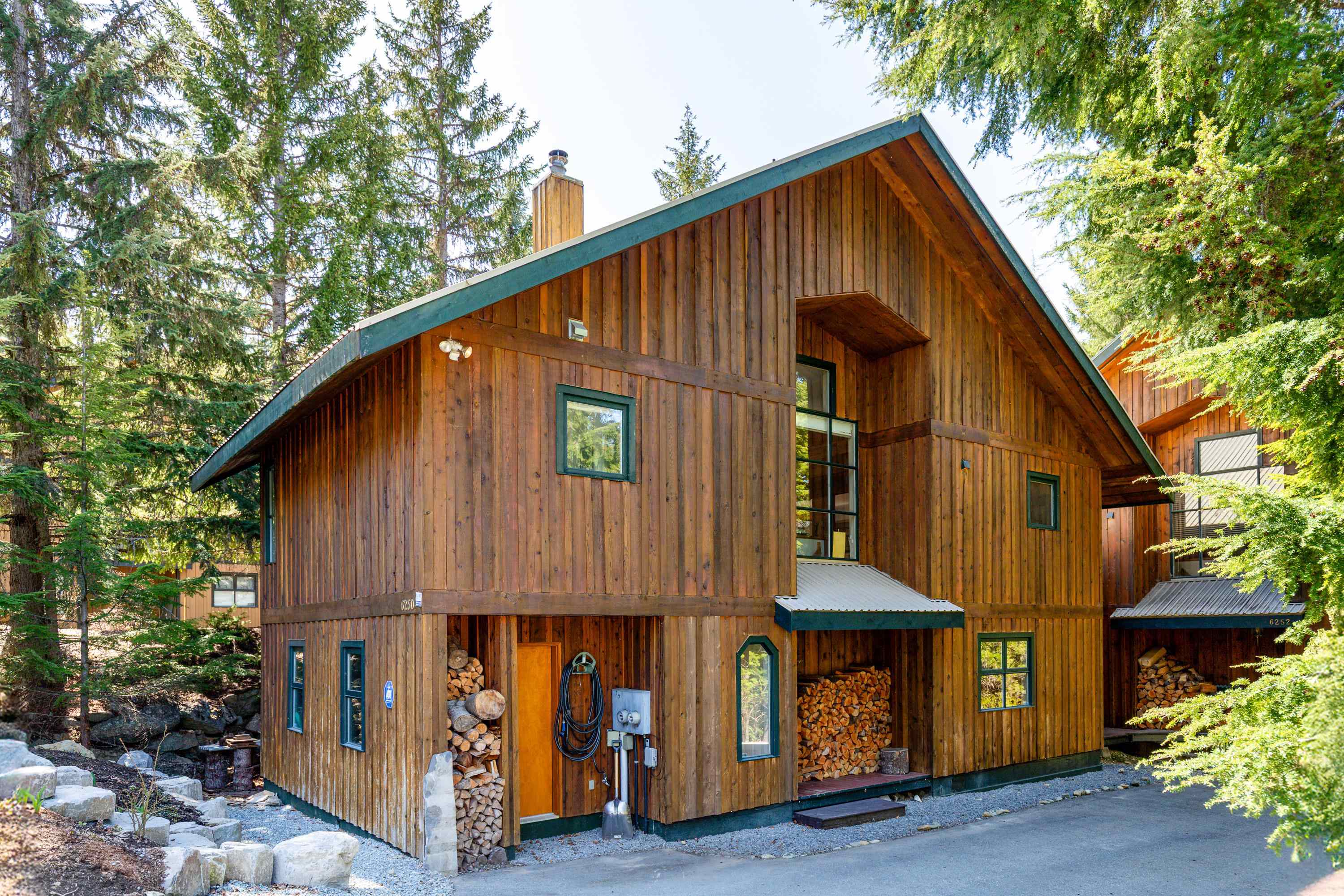 6250 EAGLE DRIVE