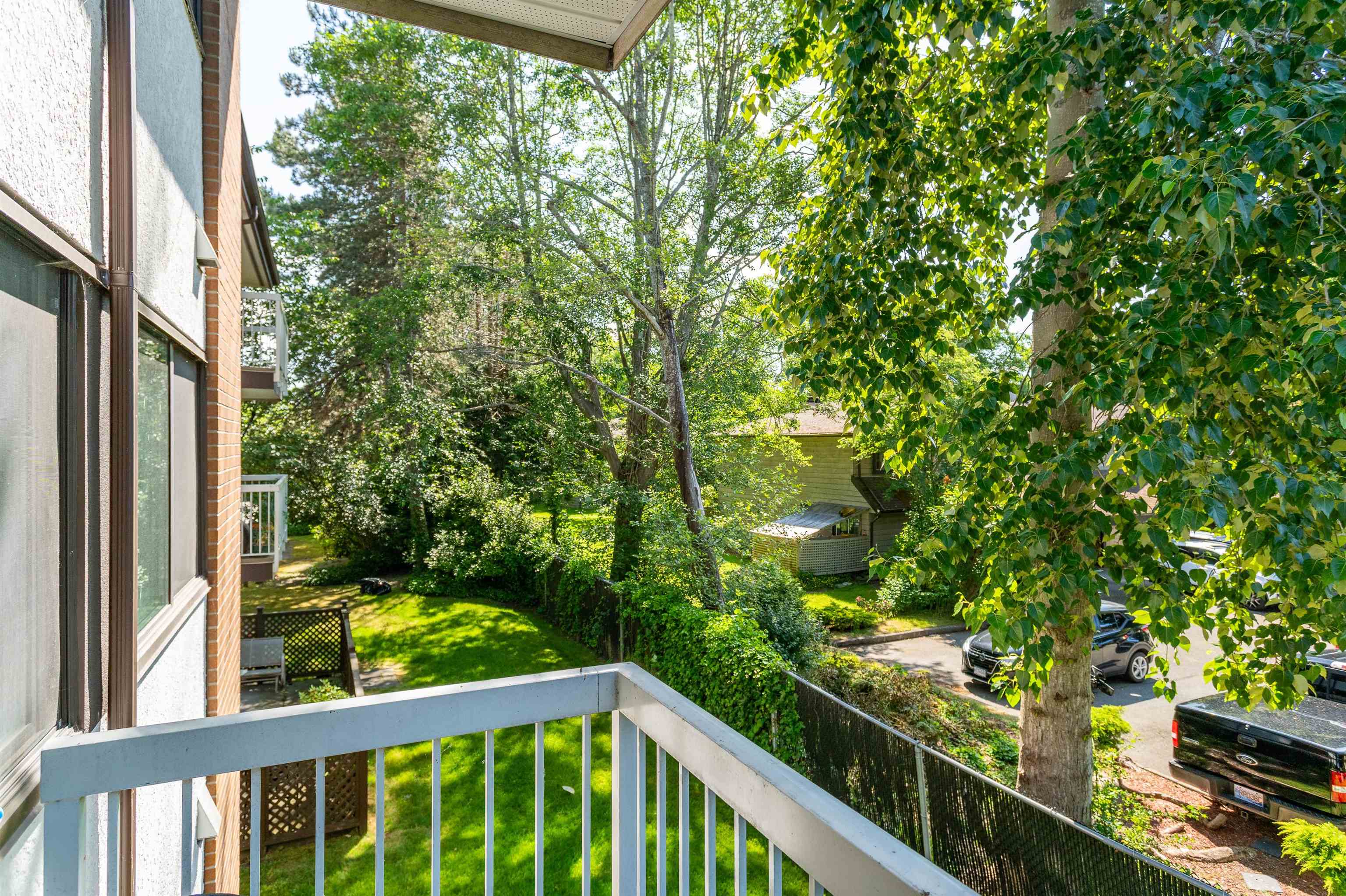 212 8020 RYAN ROAD