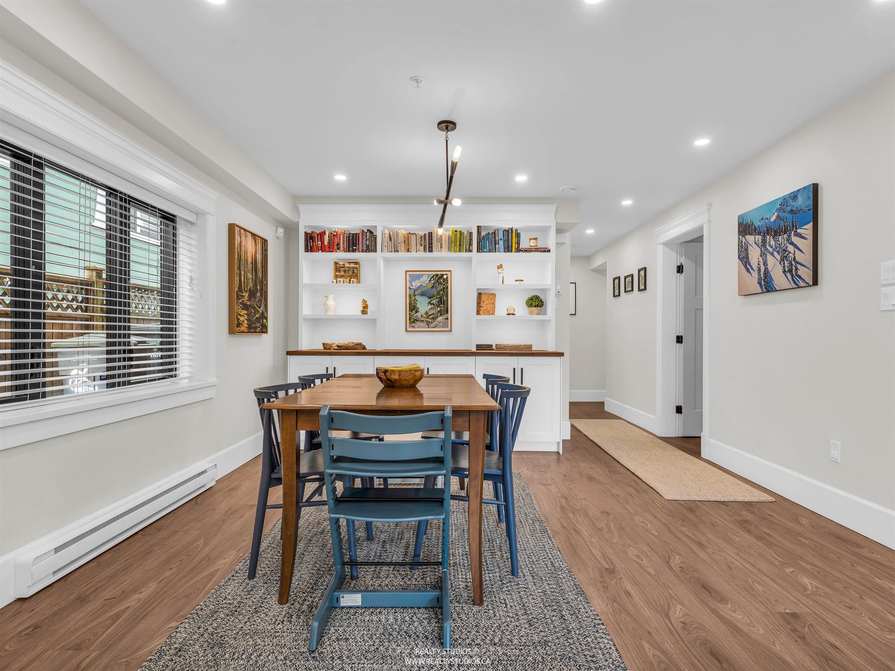 436 LAKEWOOD DRIVE