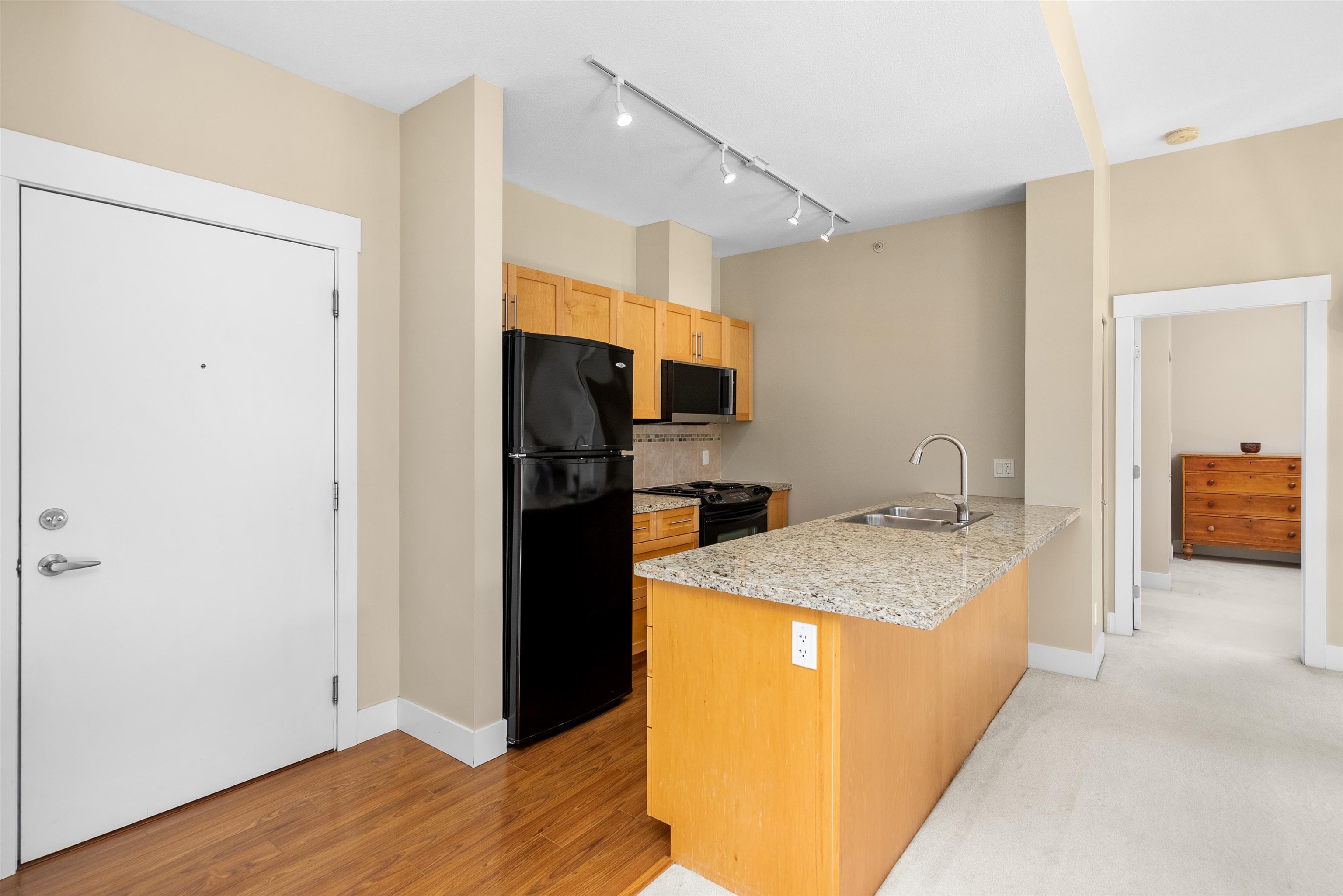 602 1211 VILLAGE GREEN WAY