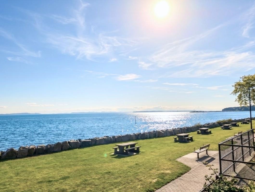 409 15621 MARINE DRIVE