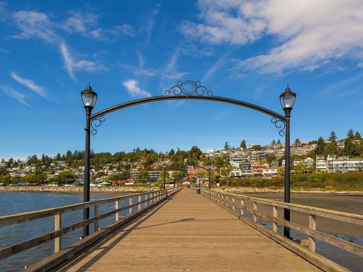 409 15621 MARINE DRIVE