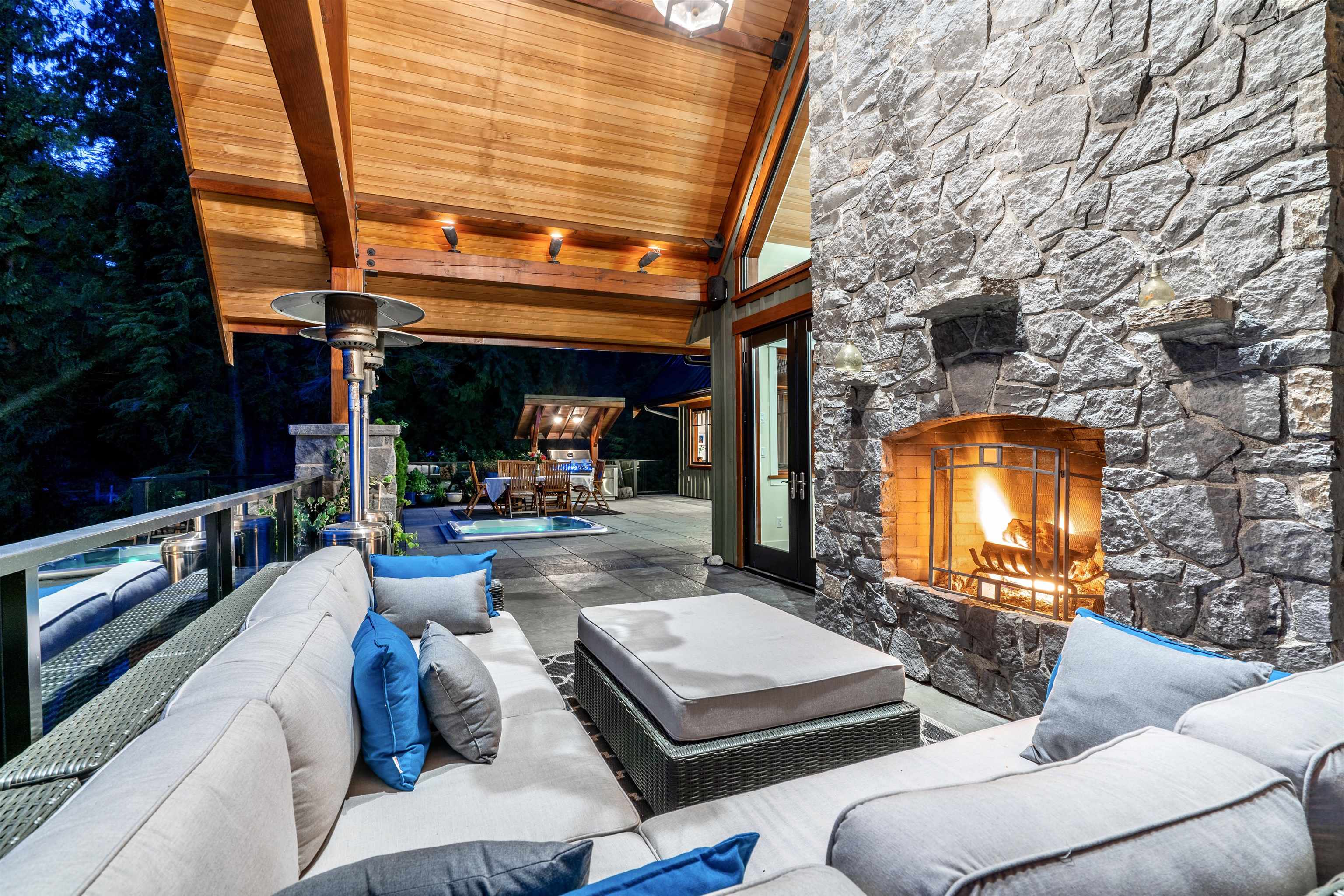 949 ARBUTUS BAY LANE