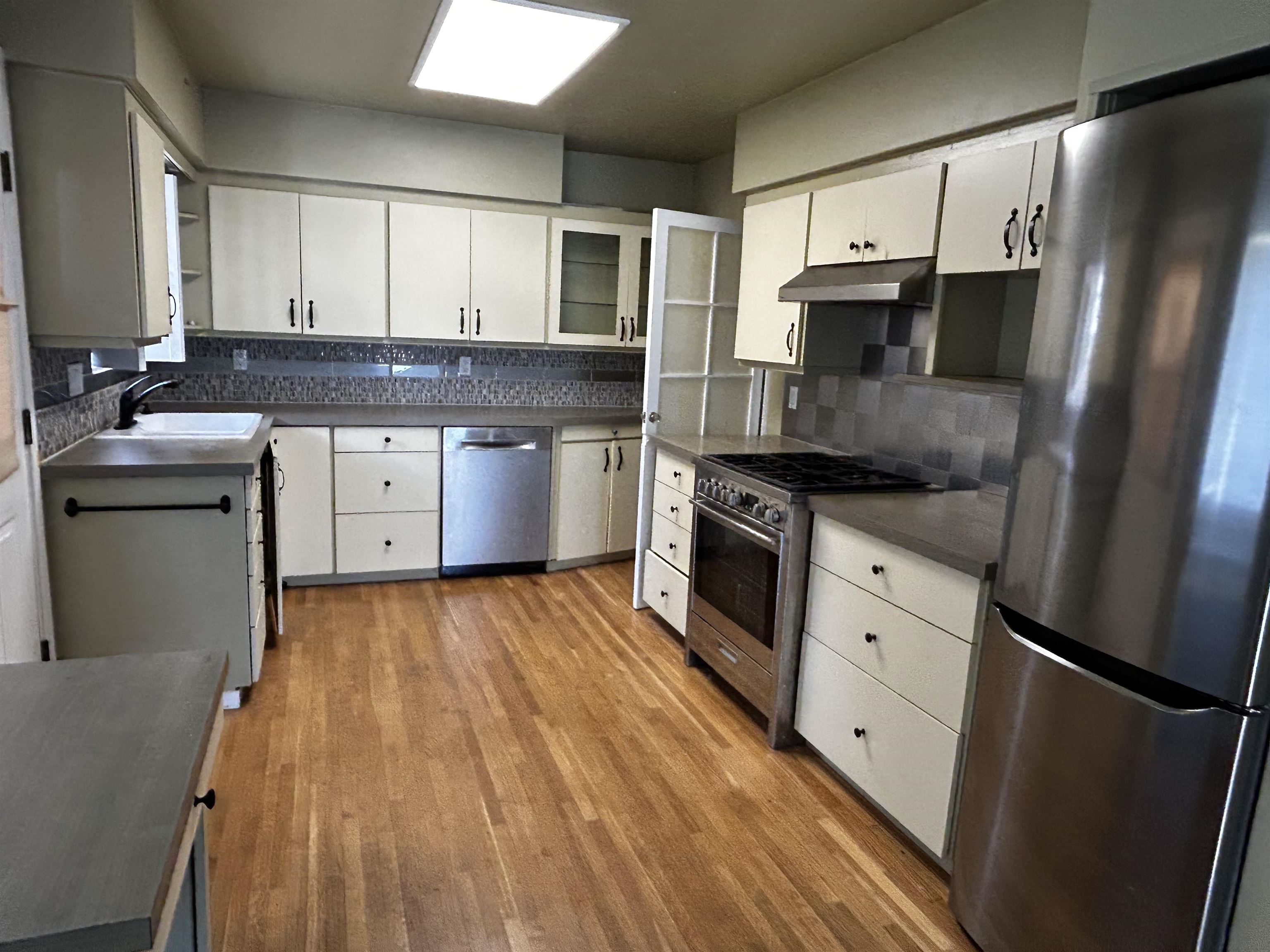 9678 PRINCESS DRIVE