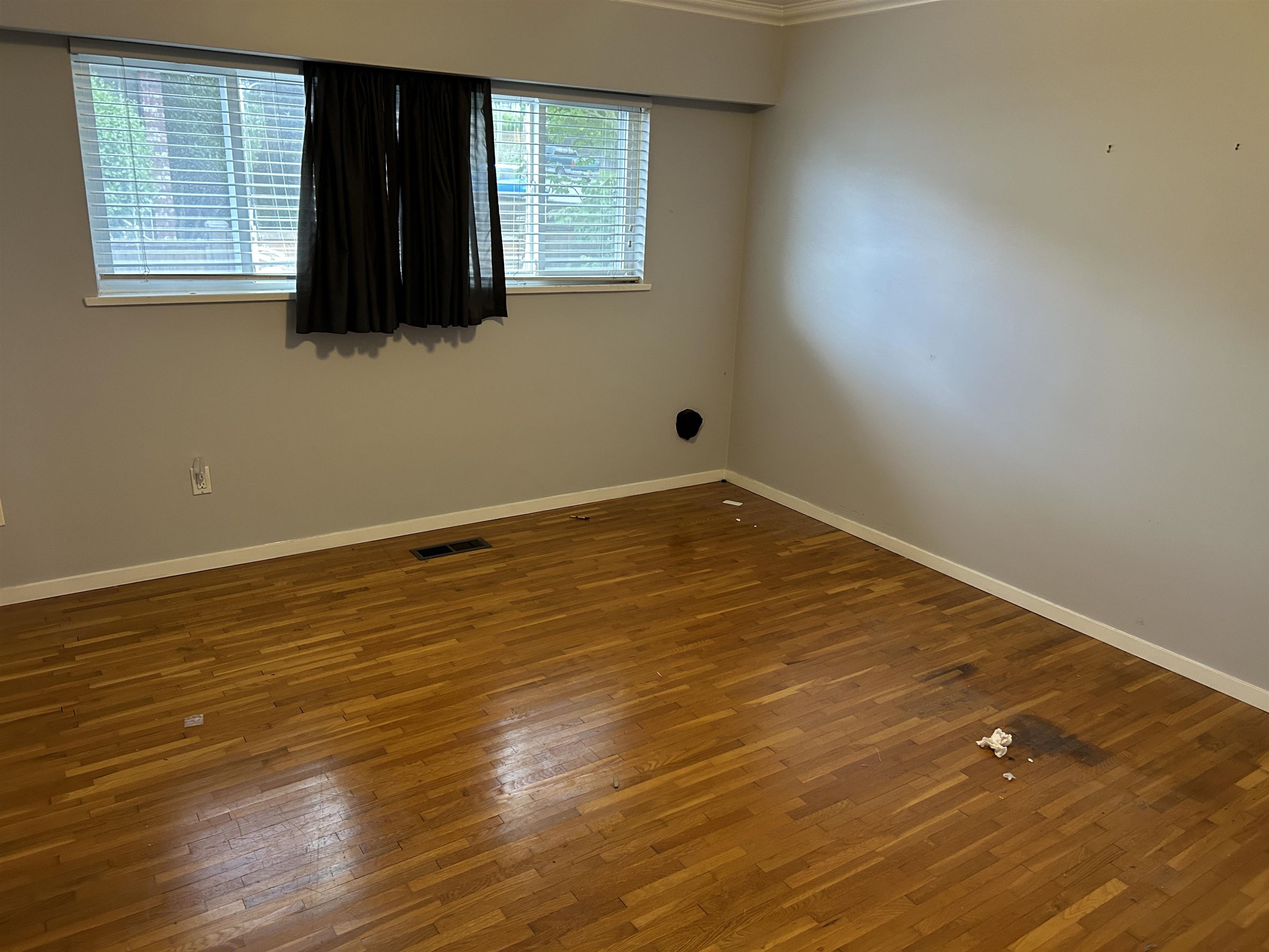 9678 PRINCESS DRIVE