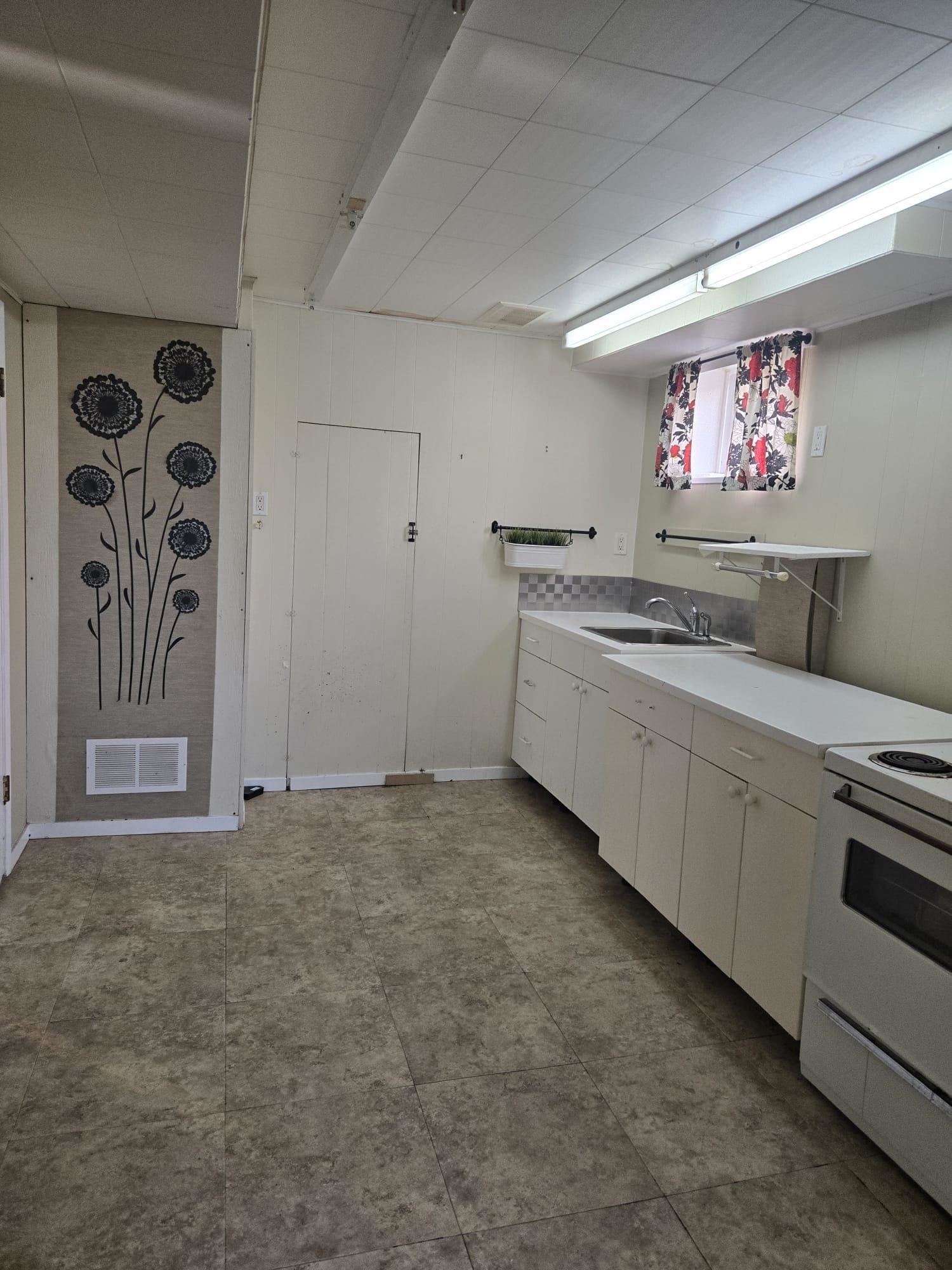 9678 PRINCESS DRIVE