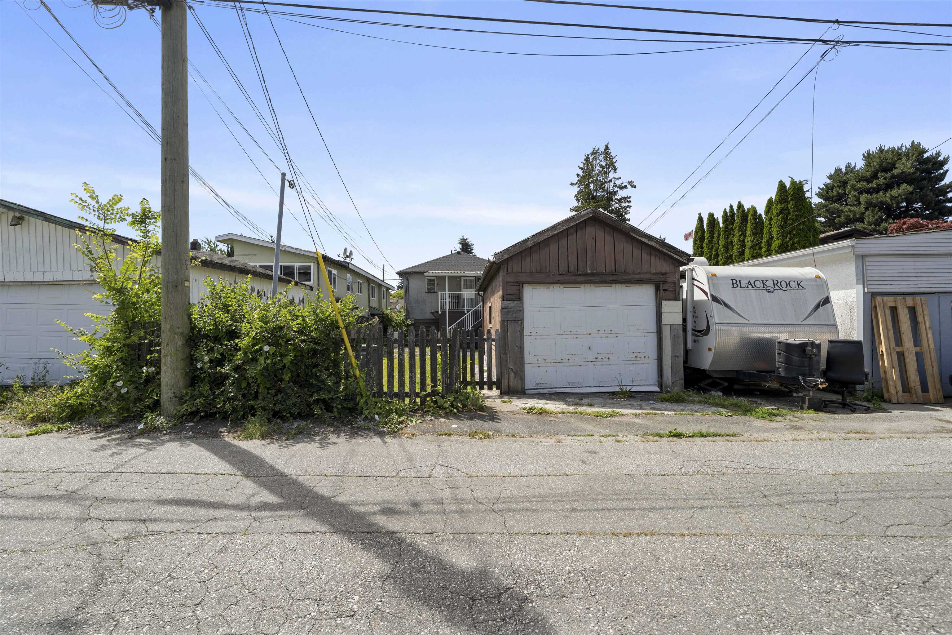 942 NANAIMO STREET