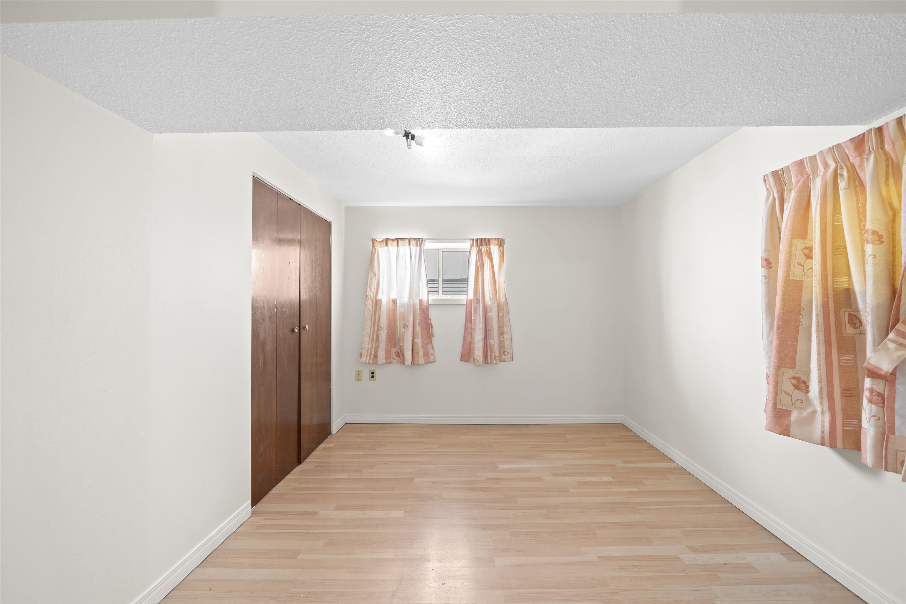 942 NANAIMO STREET