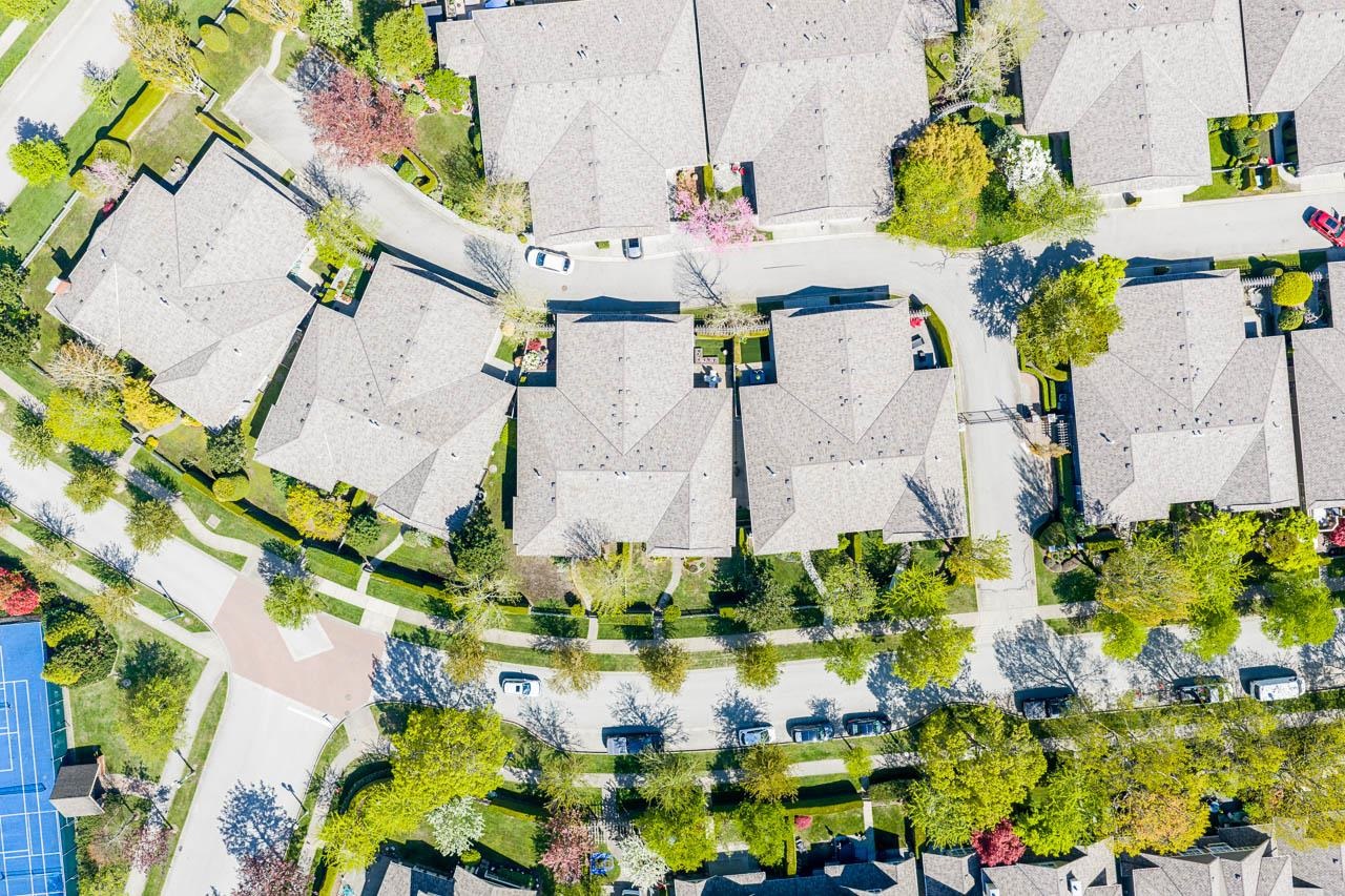 3 15425 ROSEMARY HEIGHTS CRESCENT