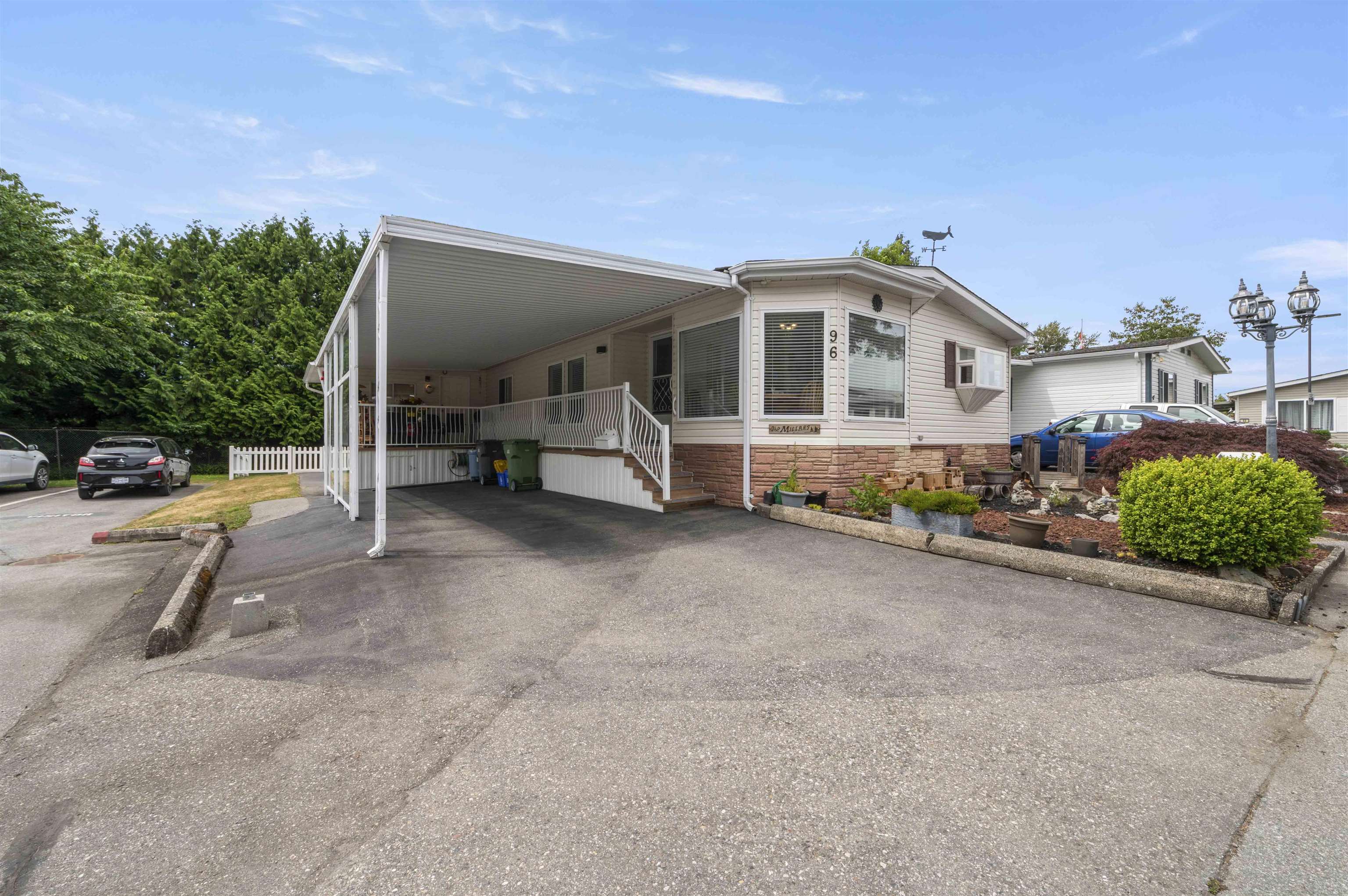 96 24330 FRASER HIGHWAY