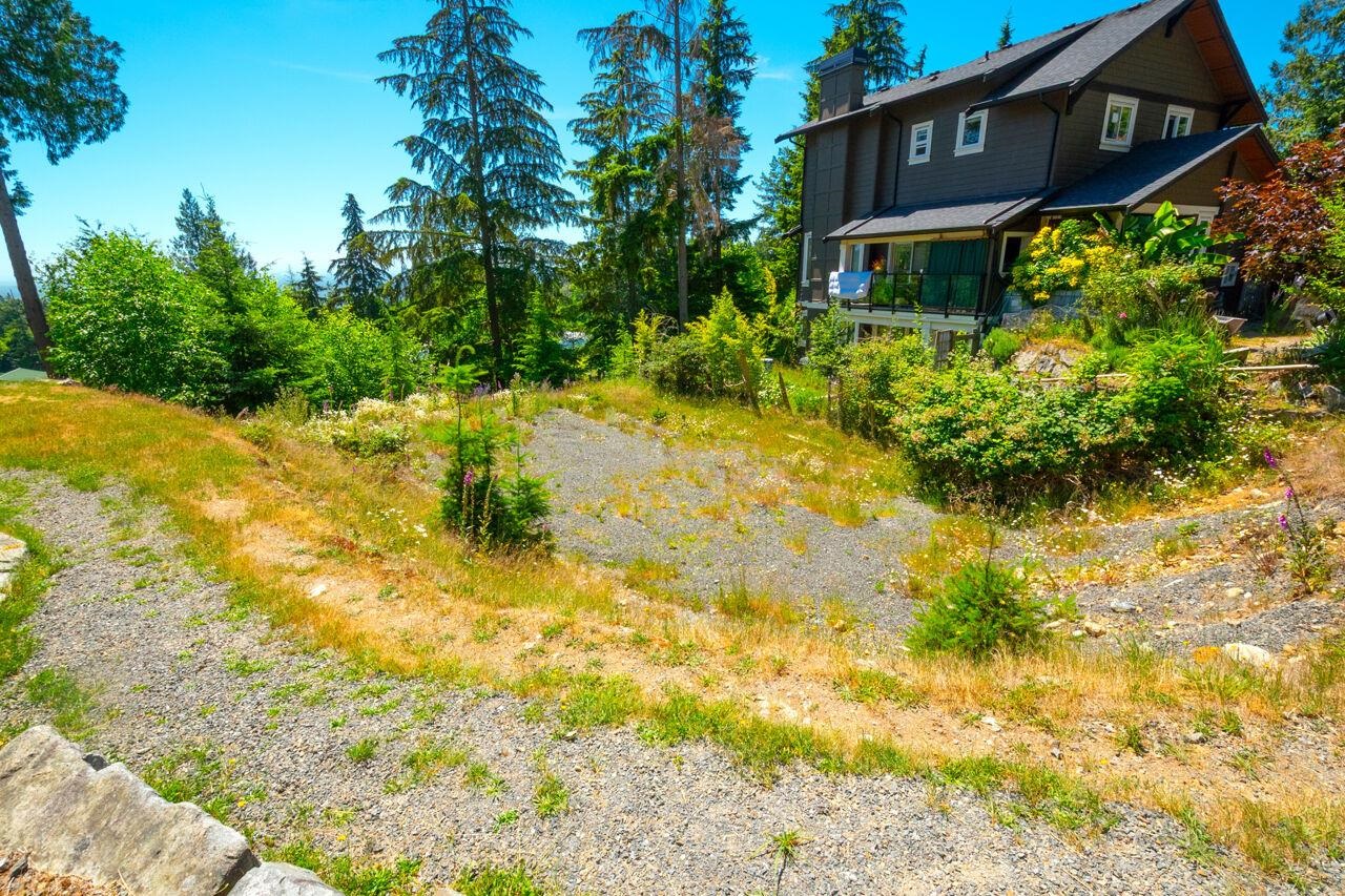 931 FAIRWAY LANE