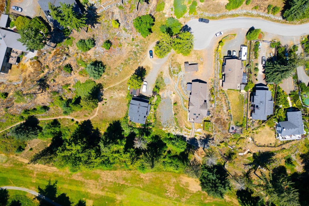 931 FAIRWAY LANE
