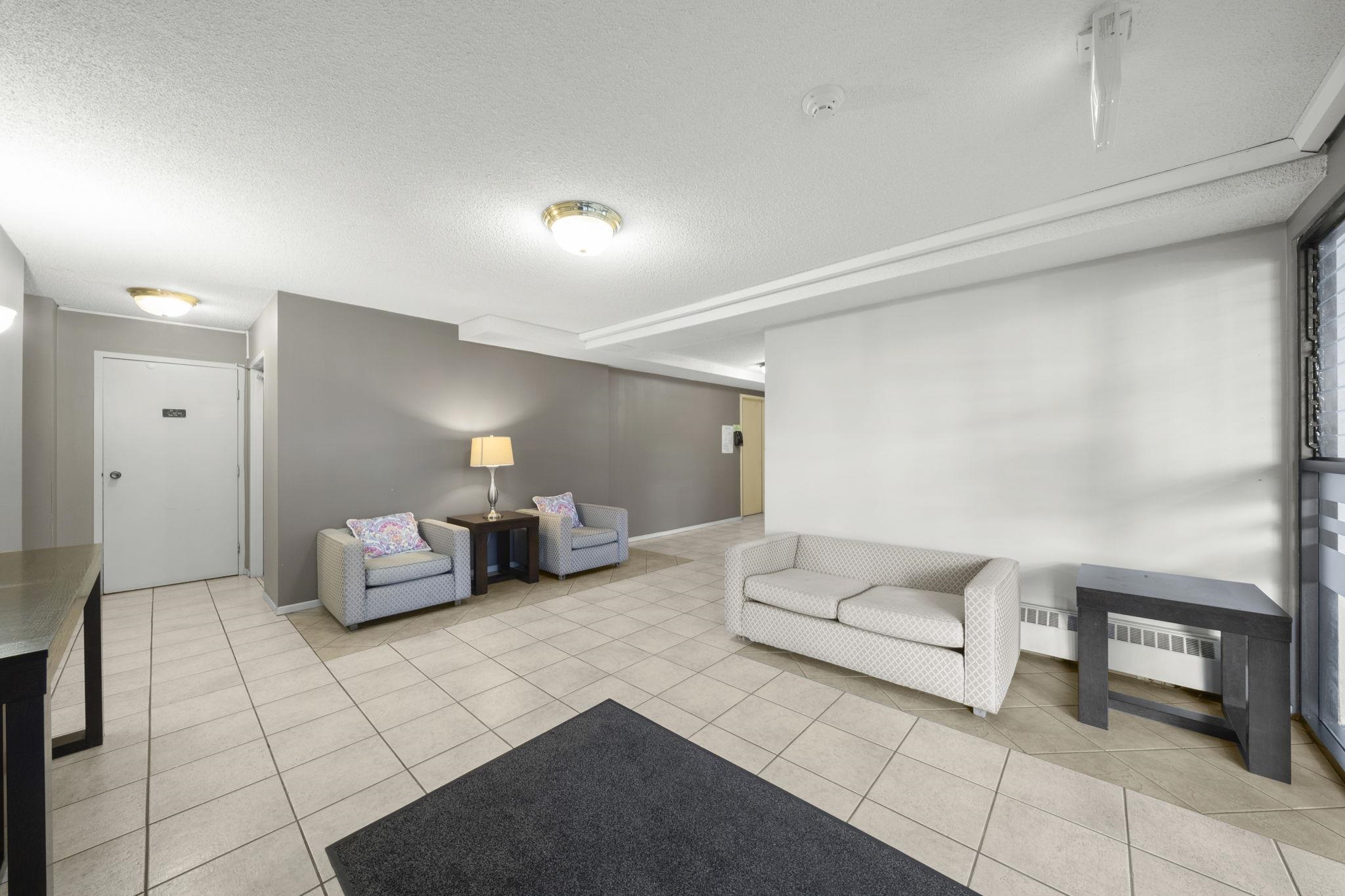 211 4111 FRANCIS ROAD