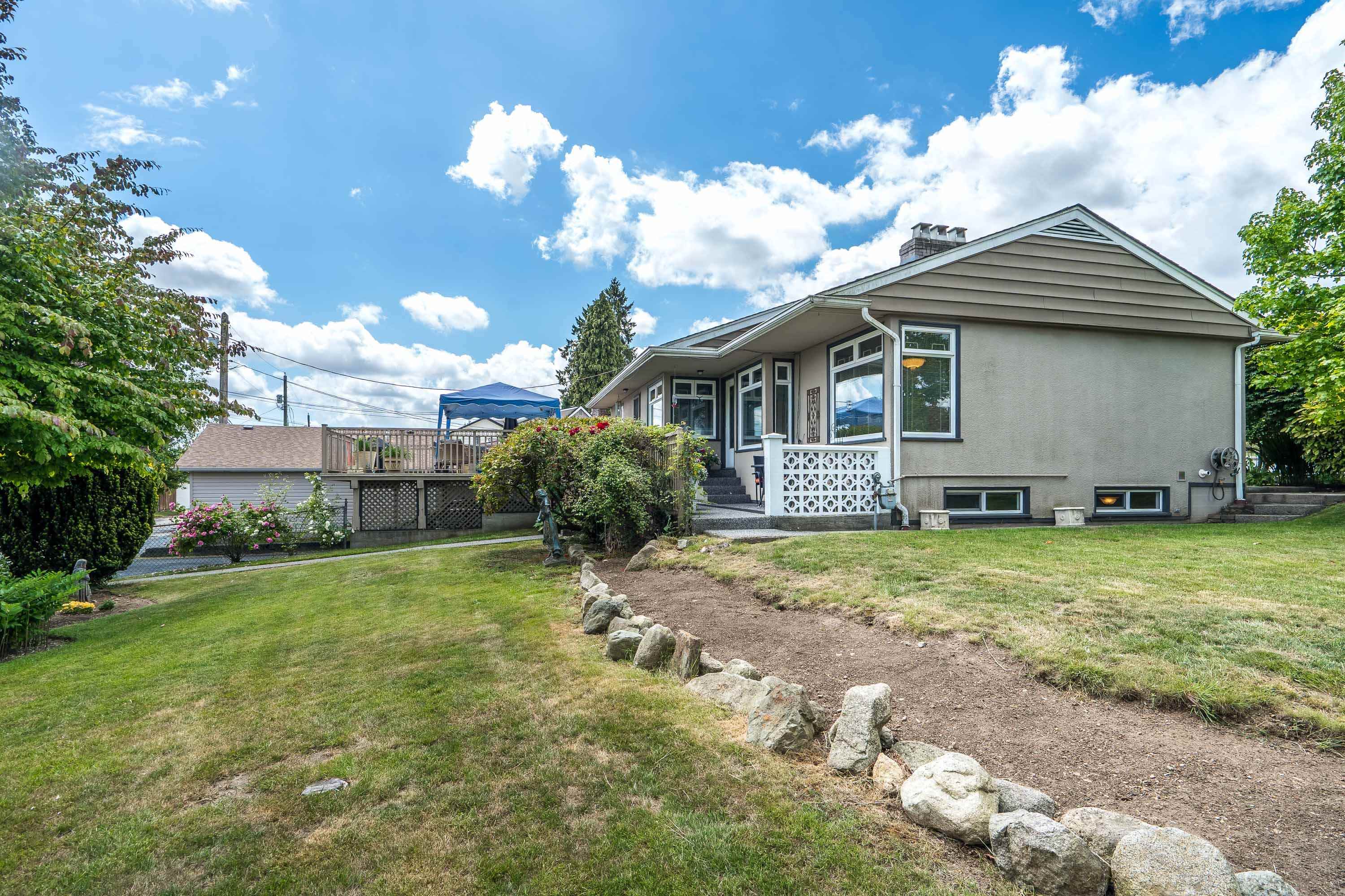 324 CHURCHILL AVENUE