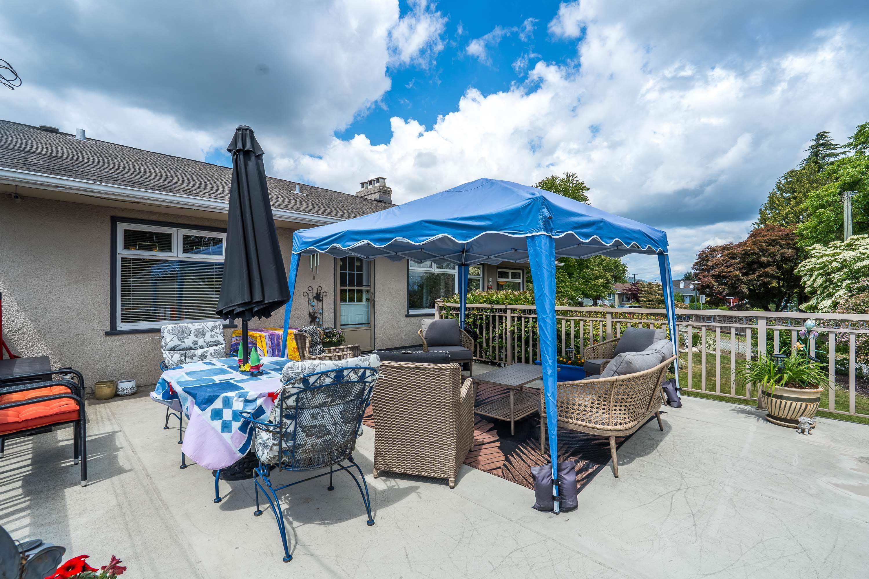 324 CHURCHILL AVENUE