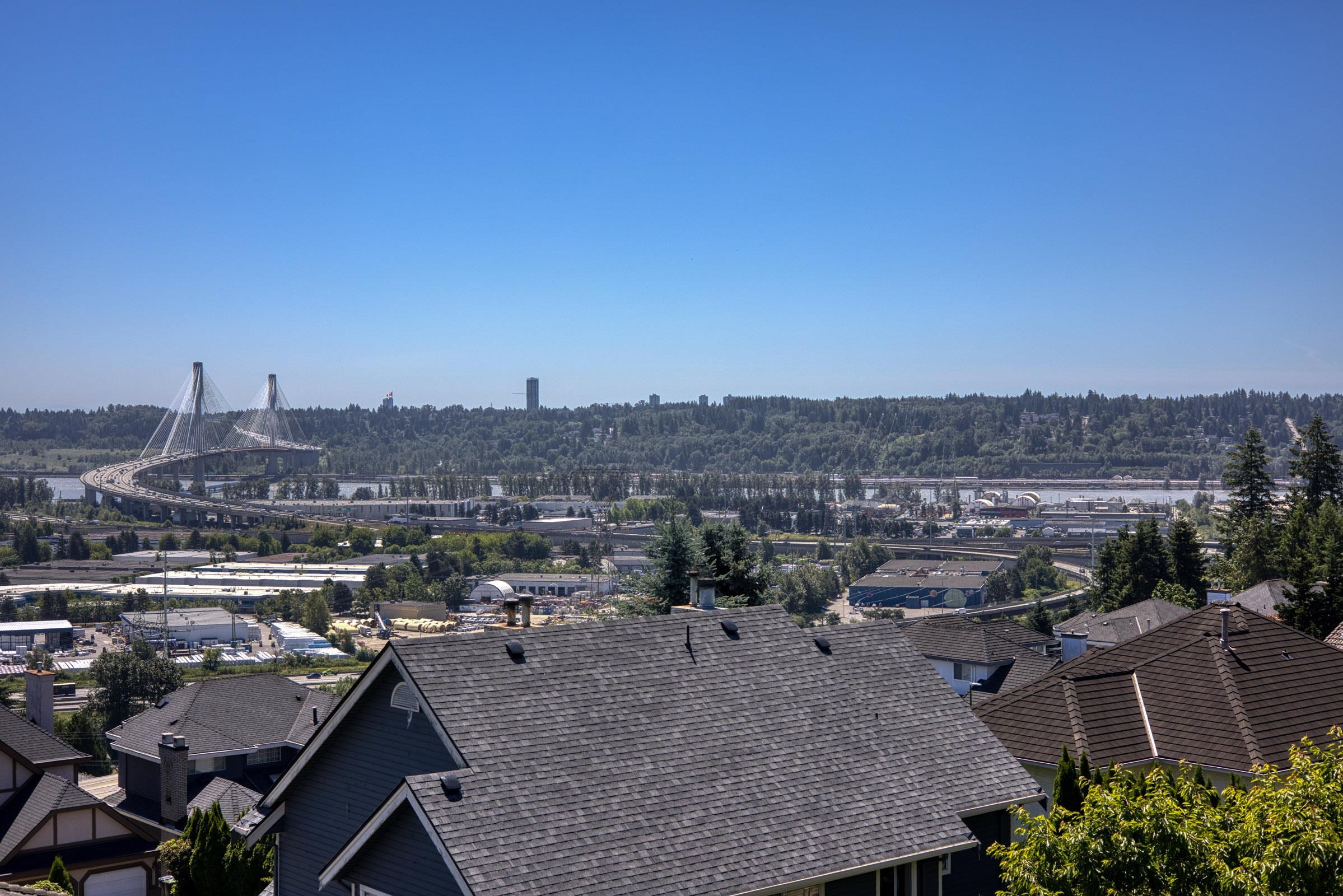 2249 SICAMOUS AVENUE