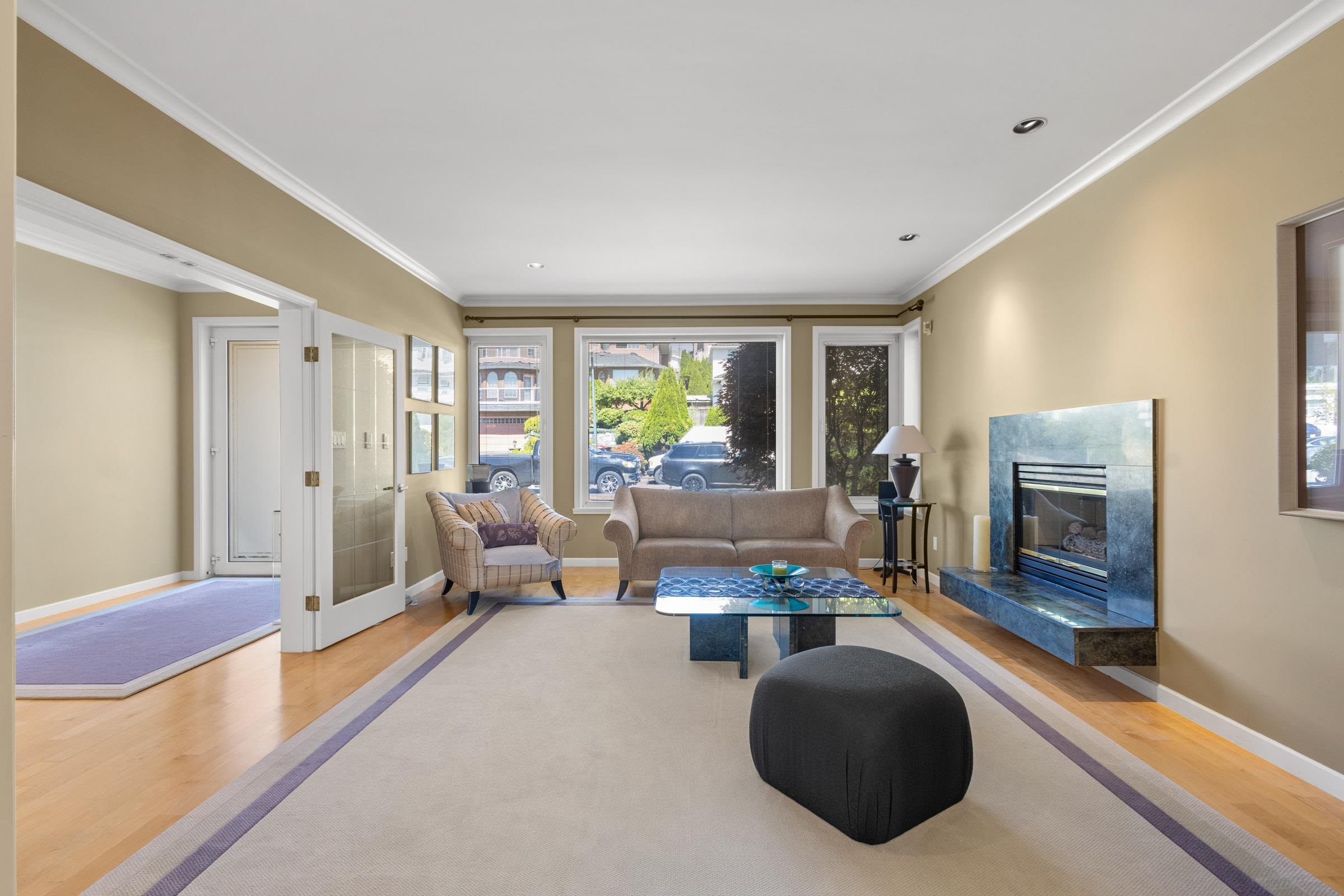 2249 SICAMOUS AVENUE