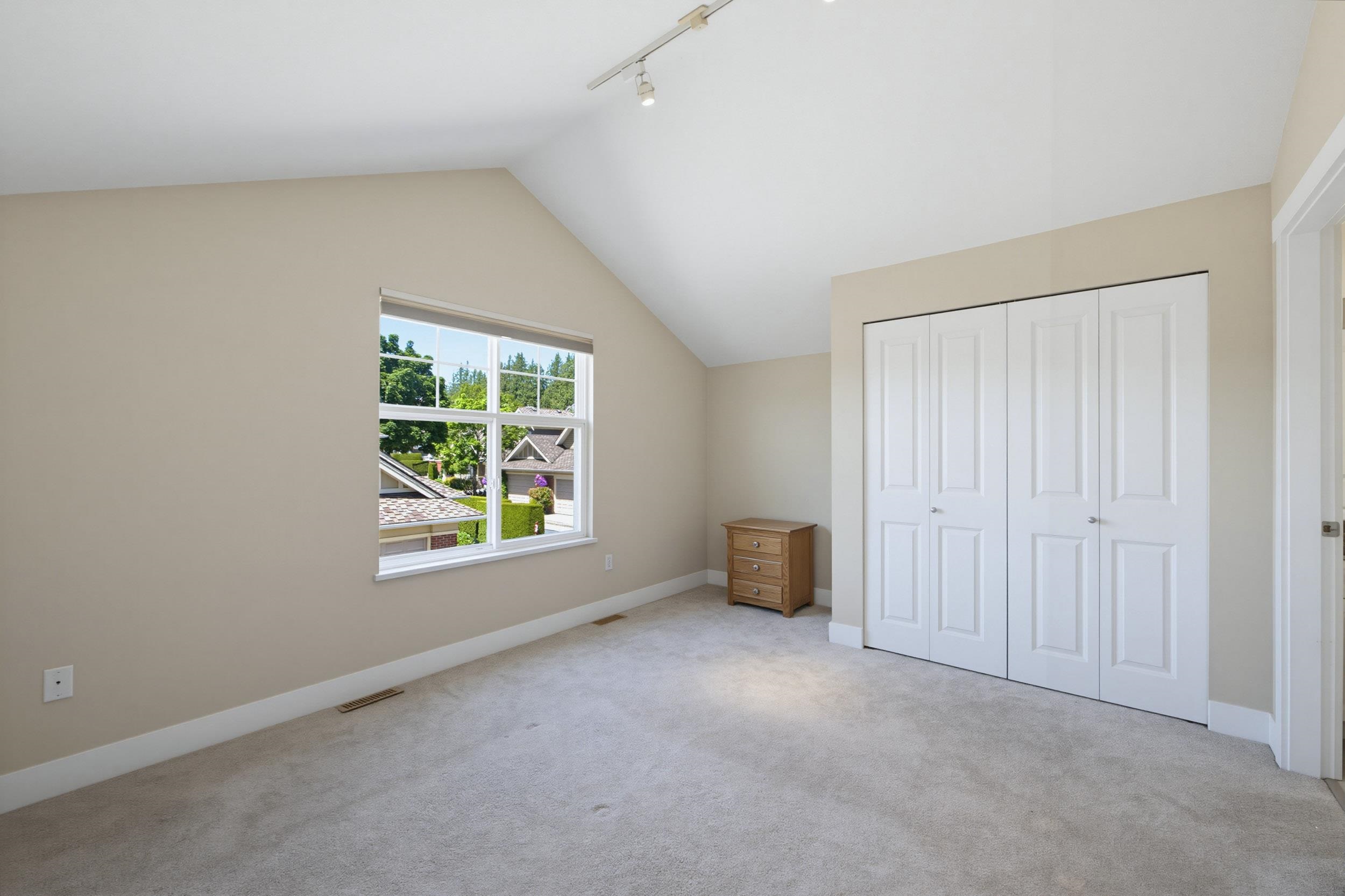 137 15500 ROSEMARY HEIGHTS CRESCENT