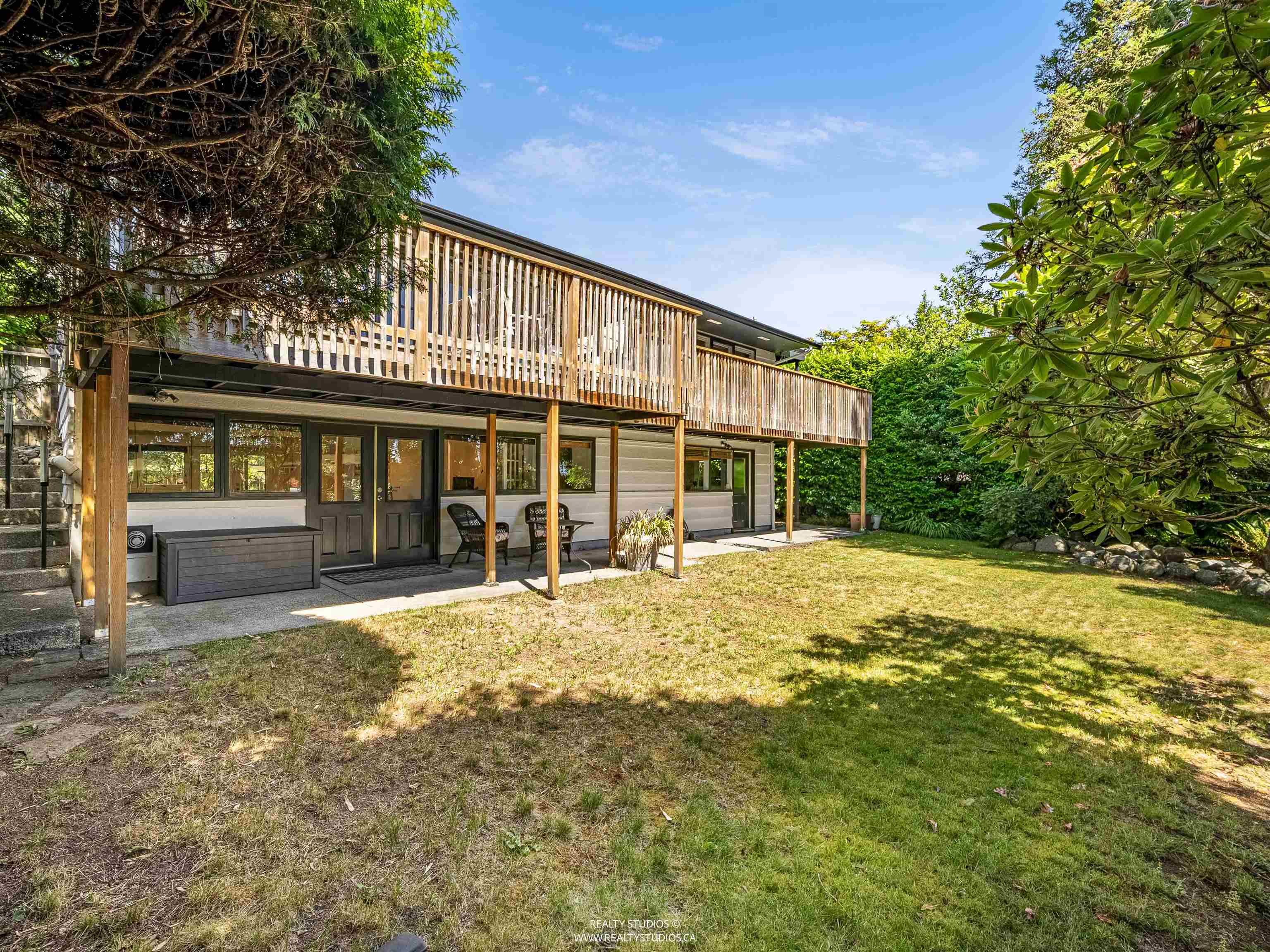 947 EVERGREEN PLACE