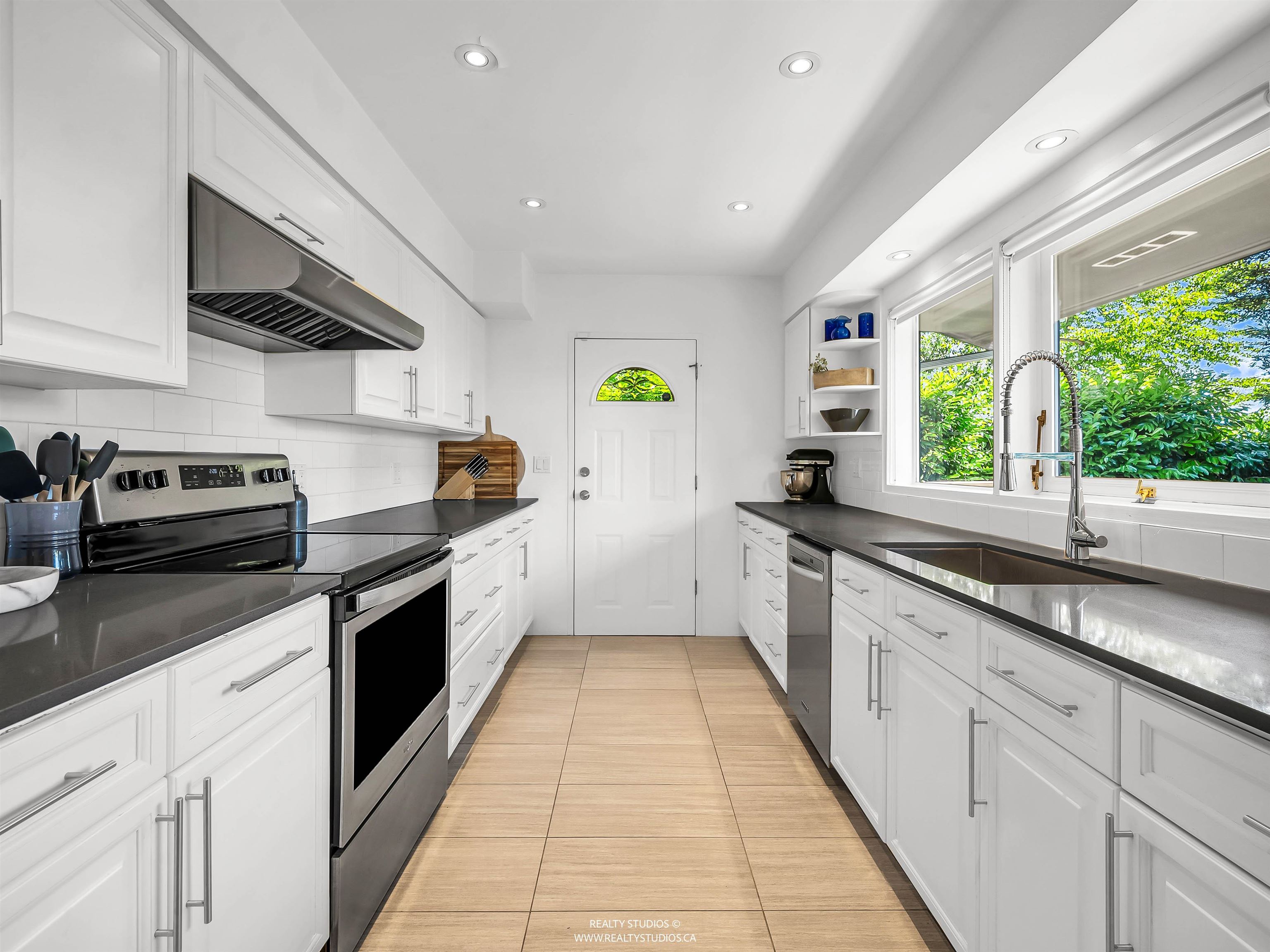 947 EVERGREEN PLACE
