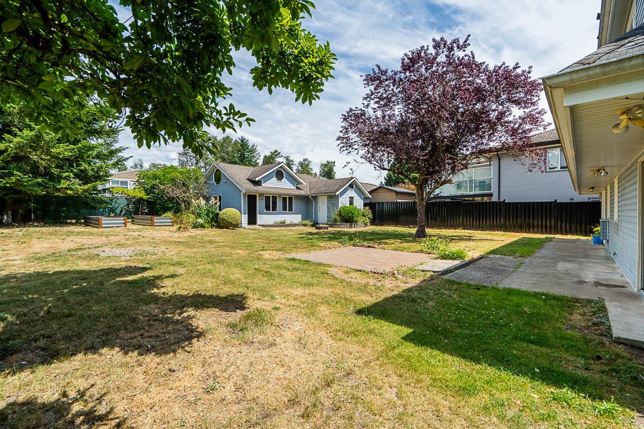 1707 HAVERSLEY AVENUE
