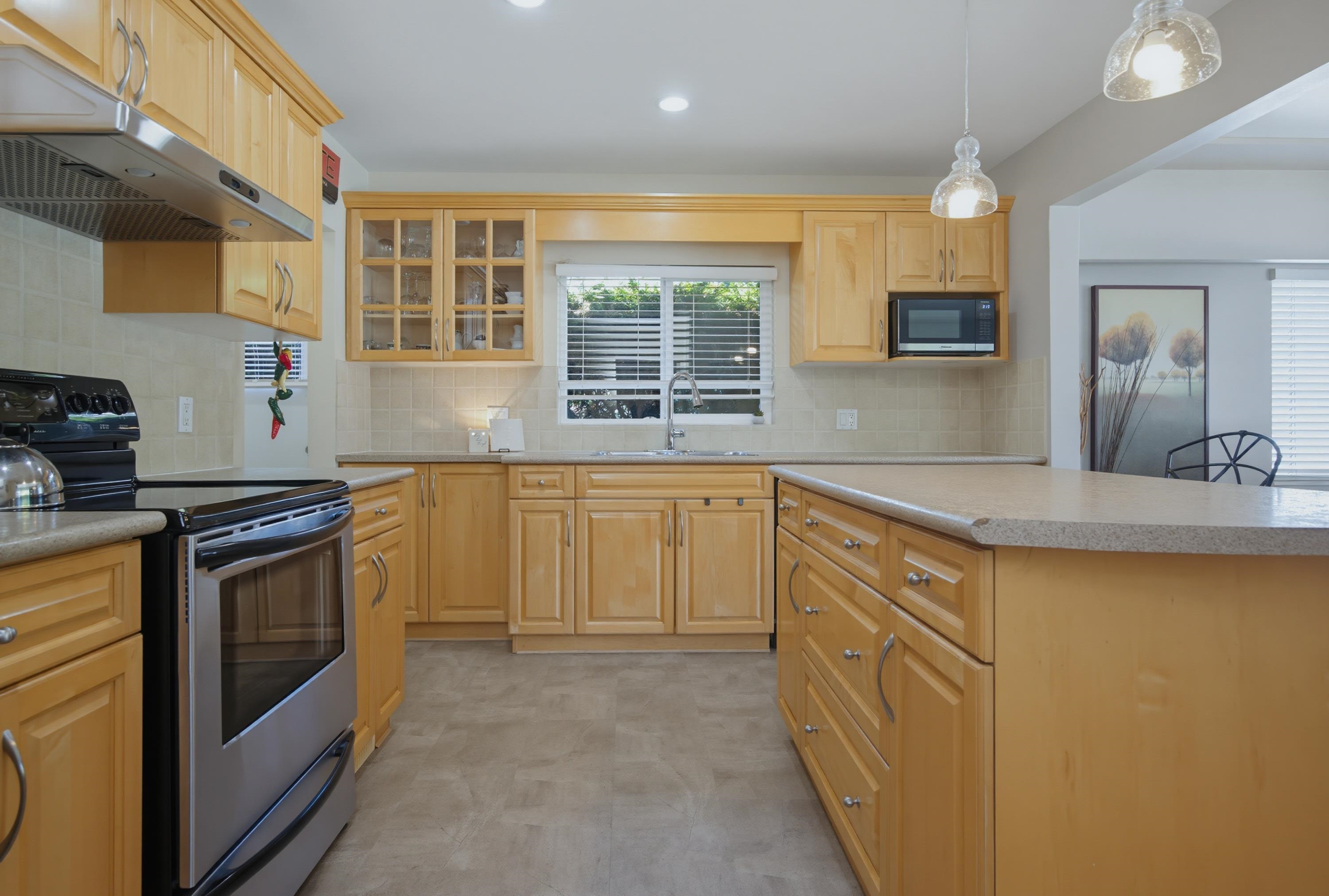 942 PORTER STREET