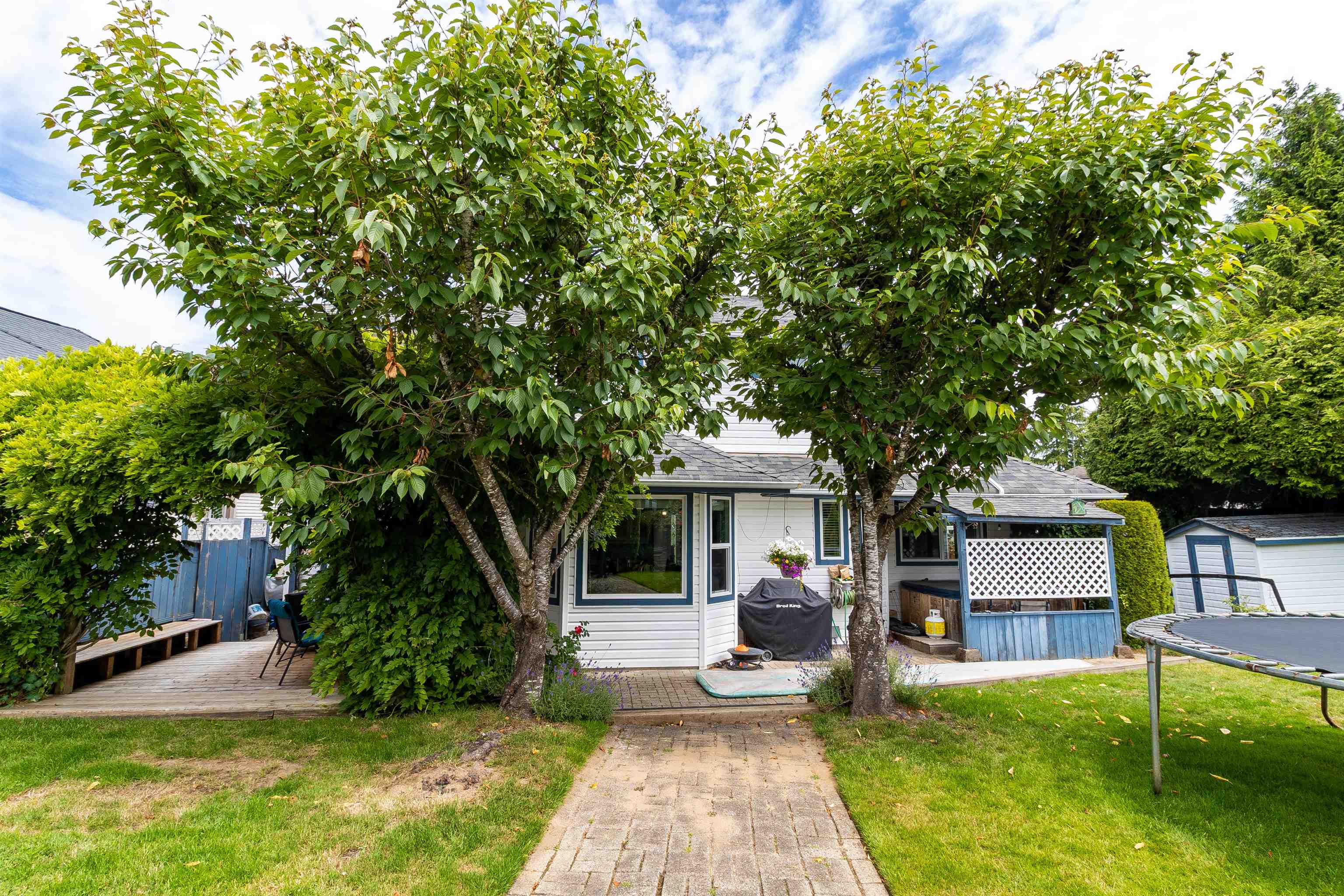 19660 CEDAR LANE