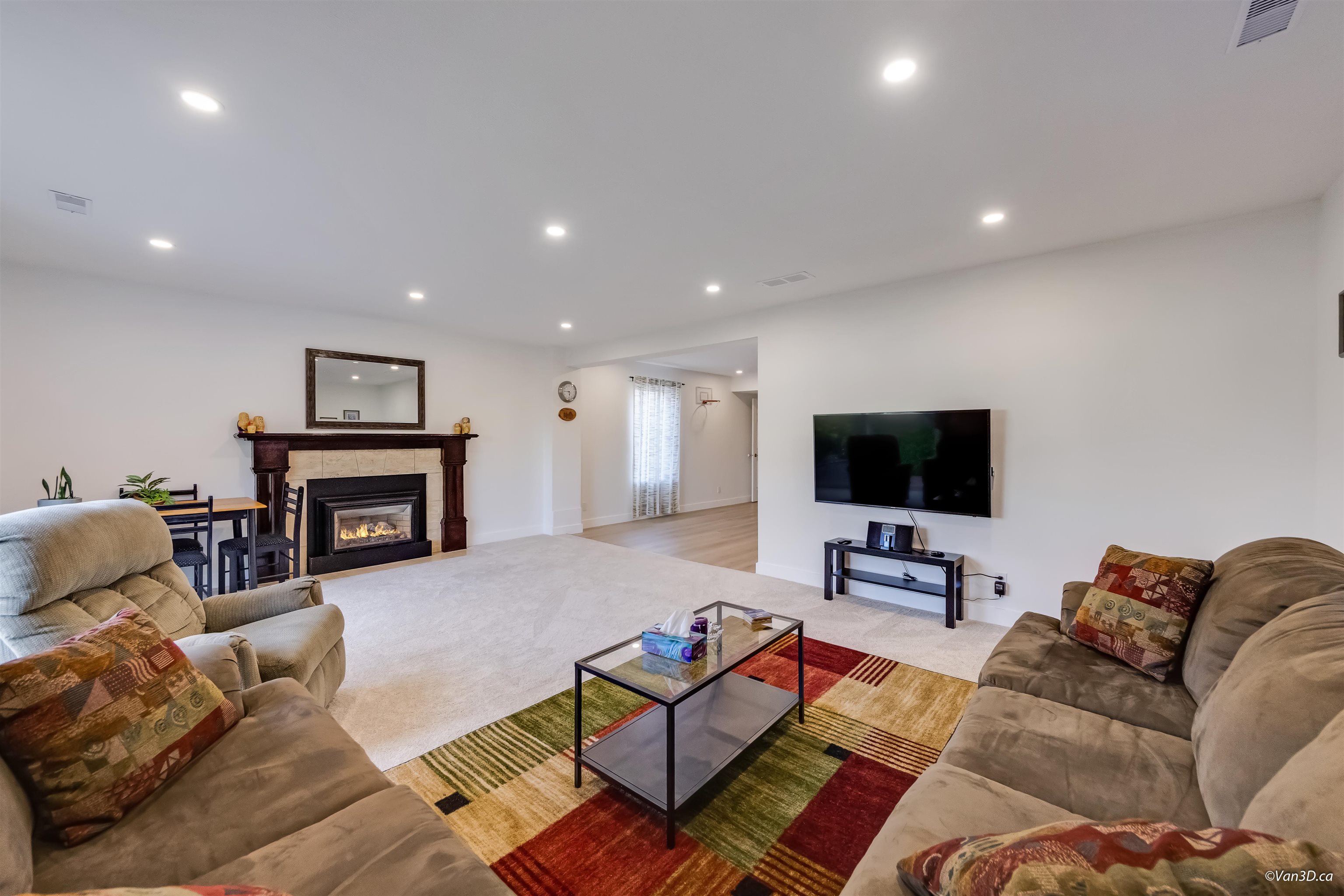 635 LOST LAKE DRIVE