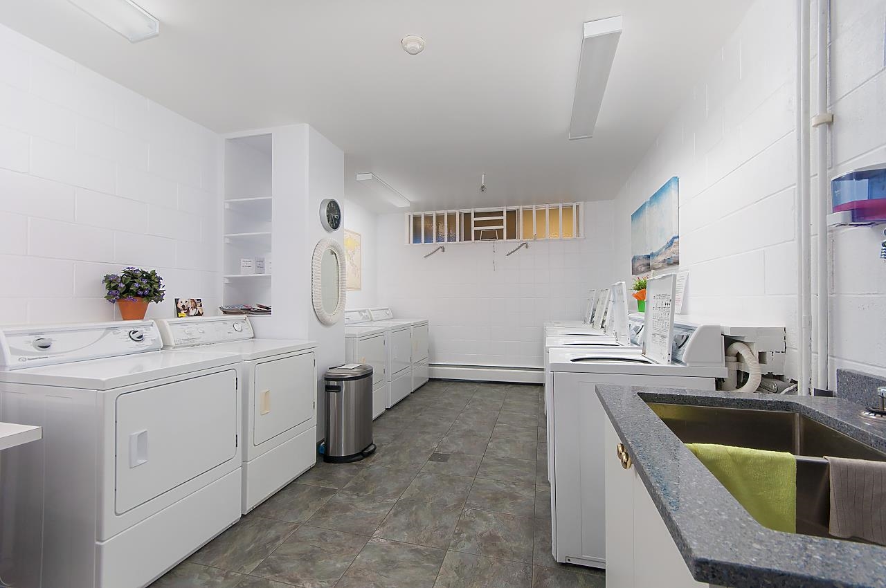 108 1425 ESQUIMALT AVENUE
