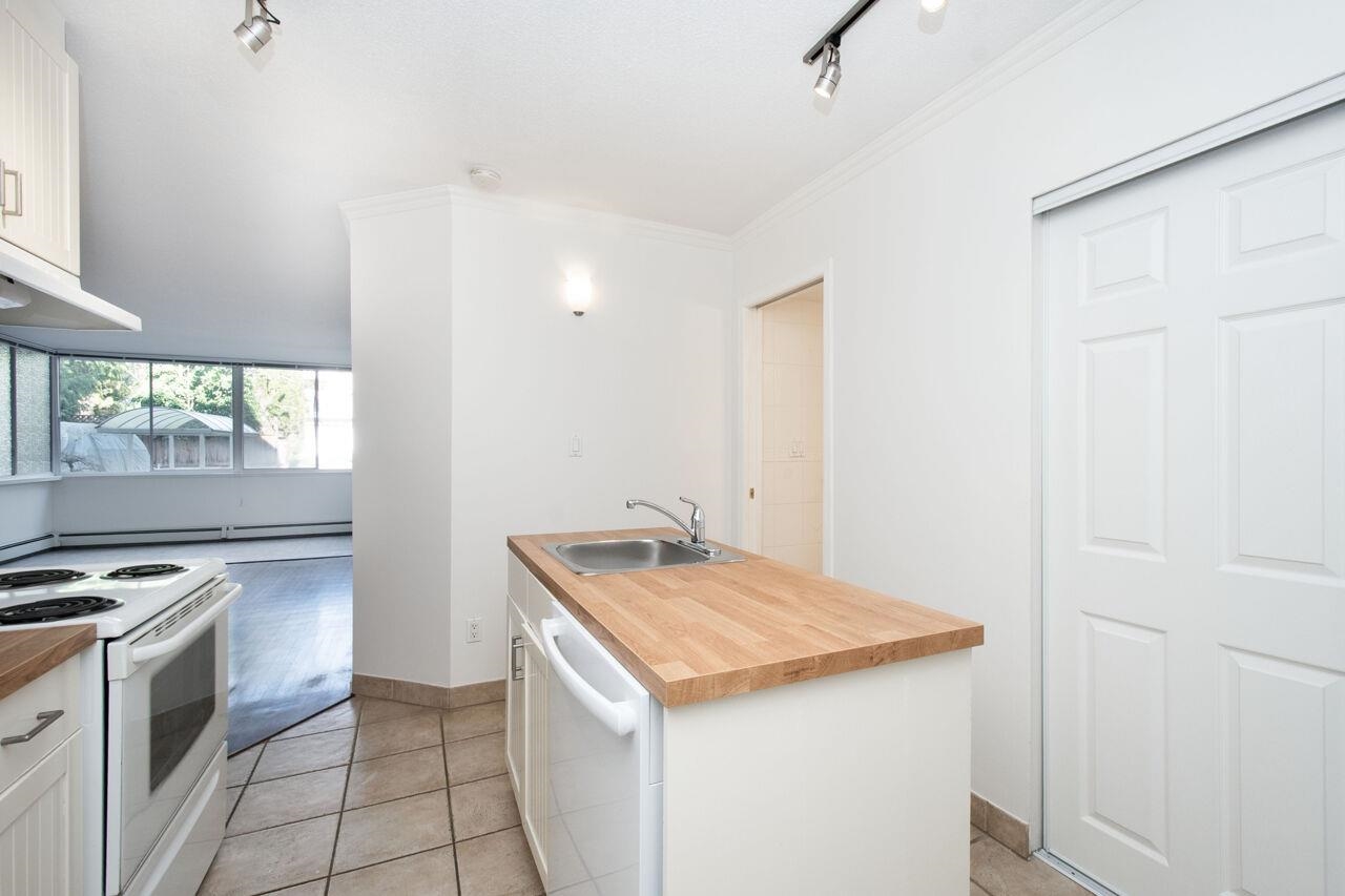 108 1425 ESQUIMALT AVENUE