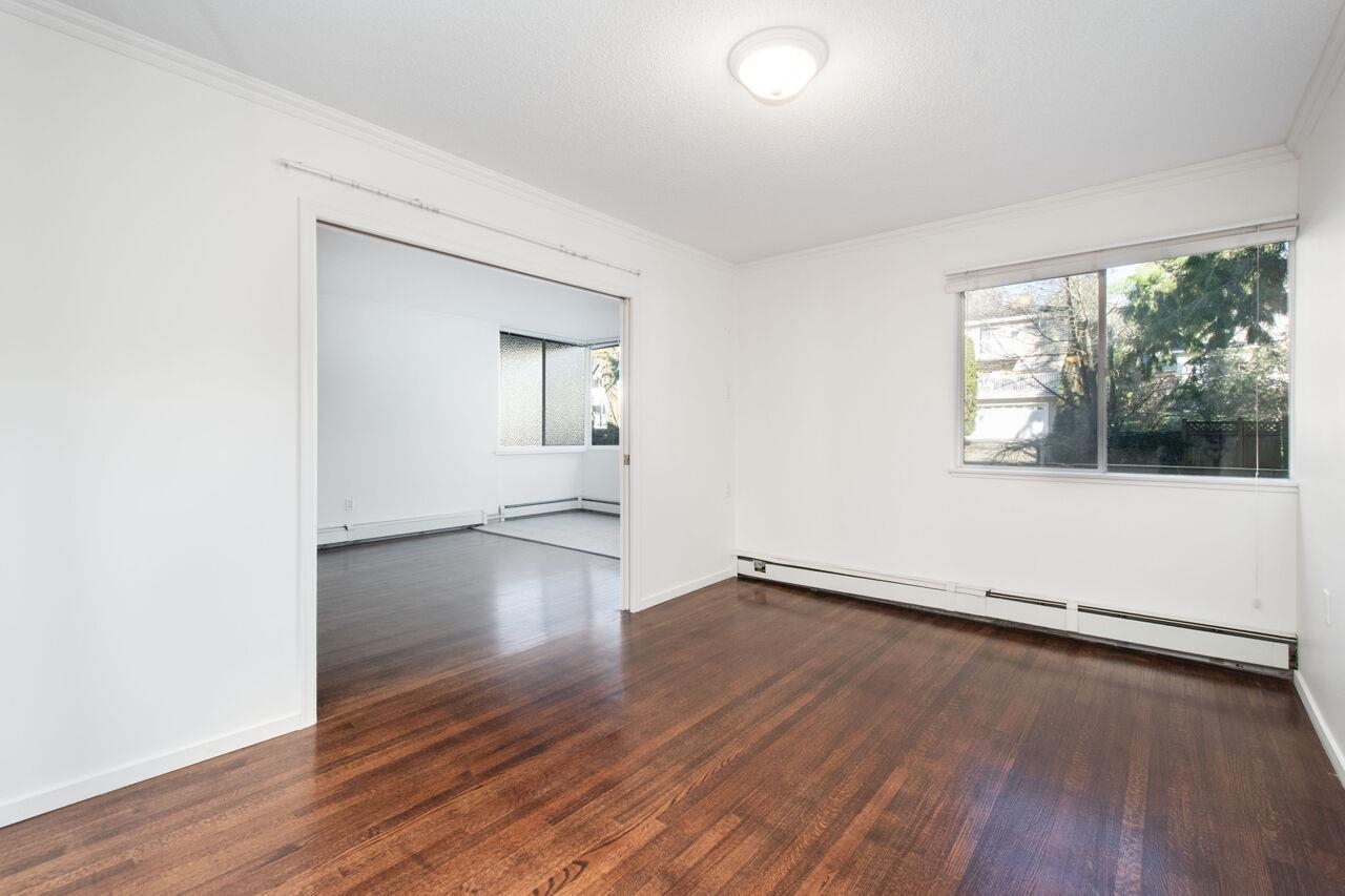 108 1425 ESQUIMALT AVENUE