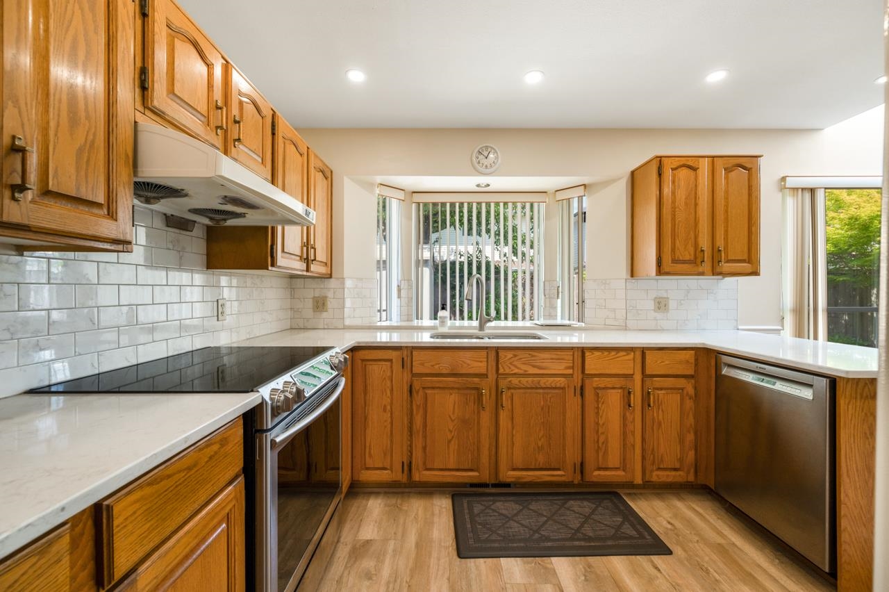 12420 PHOENIX DRIVE