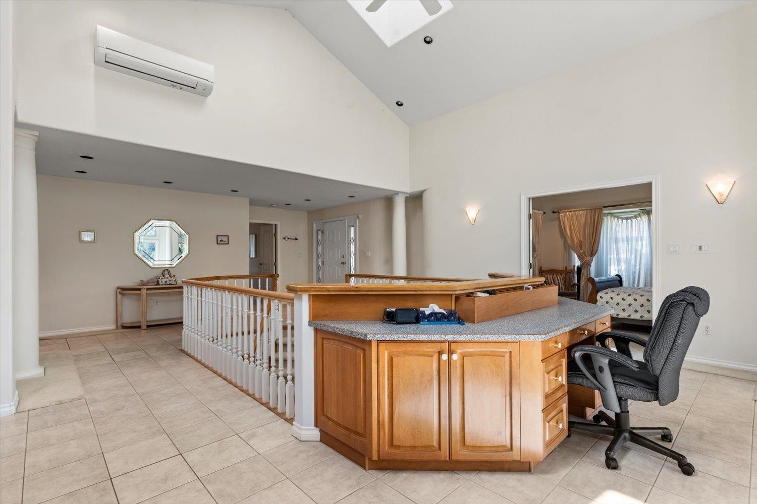 21313 LAKEVIEW CRESCENT
